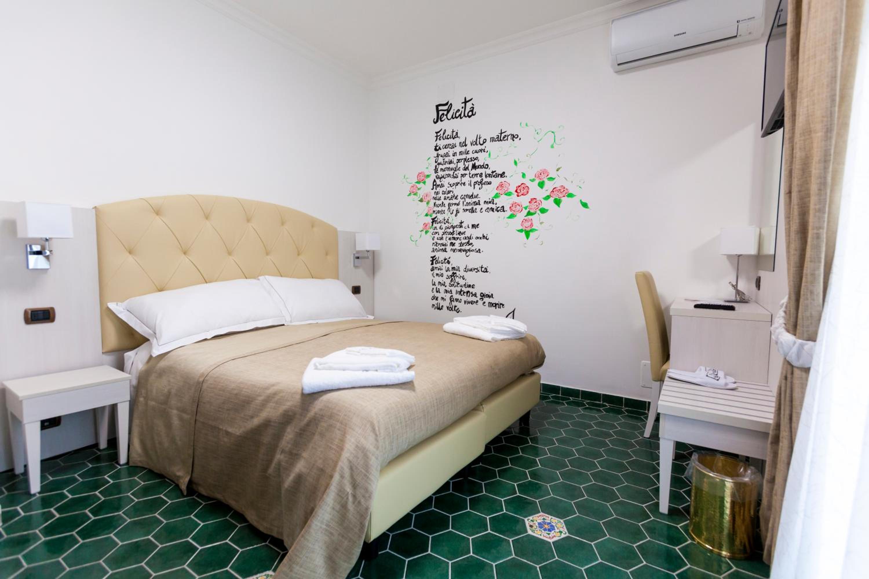 Superior Double or Twin Room with Terrace photo 2