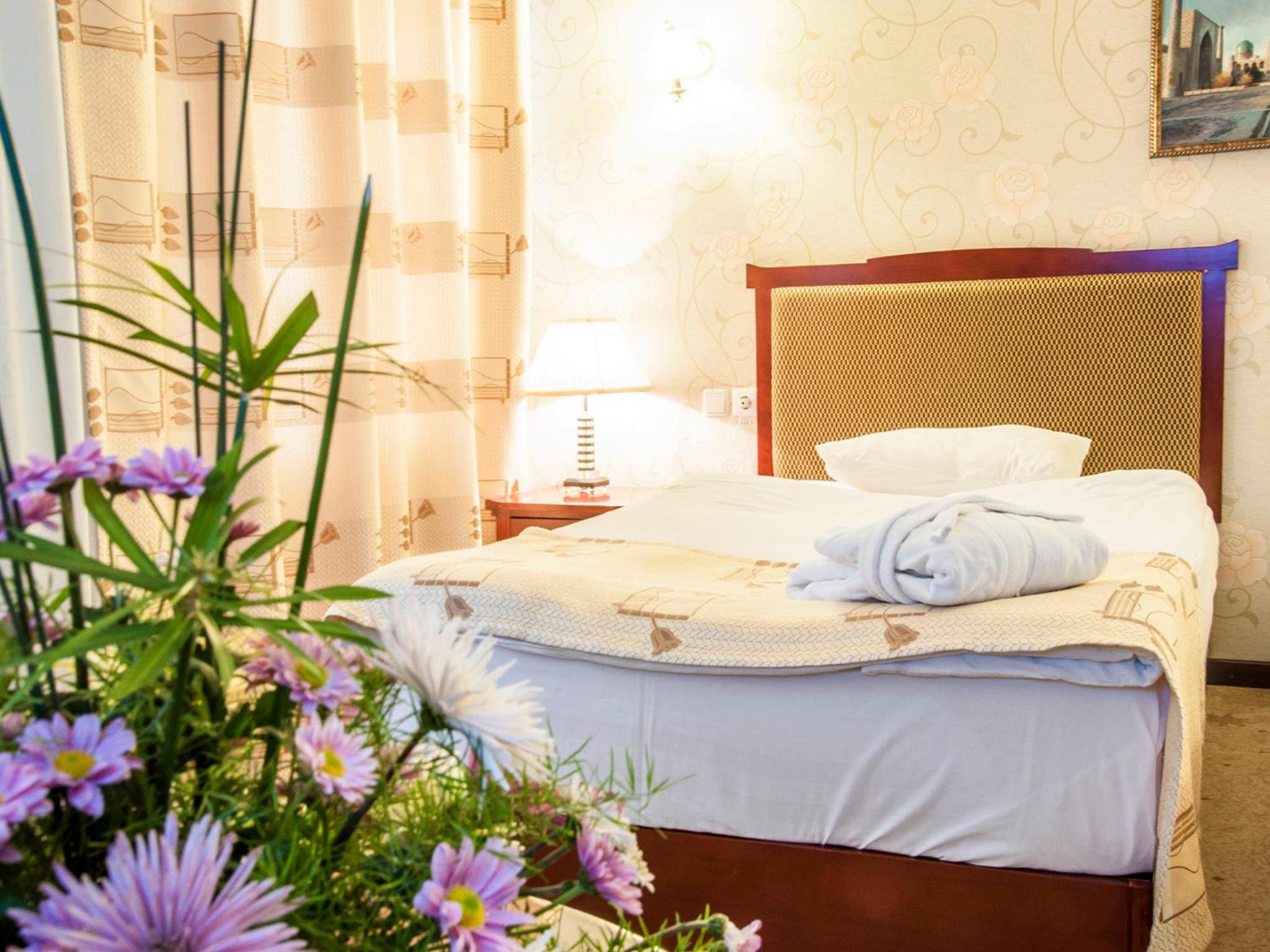 Standard Double or Twin Room - Photo 4