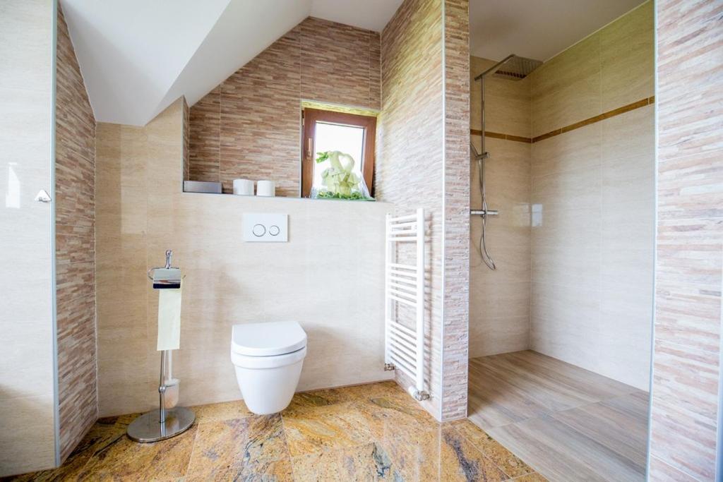 Three-Bedroom House - Photo 2