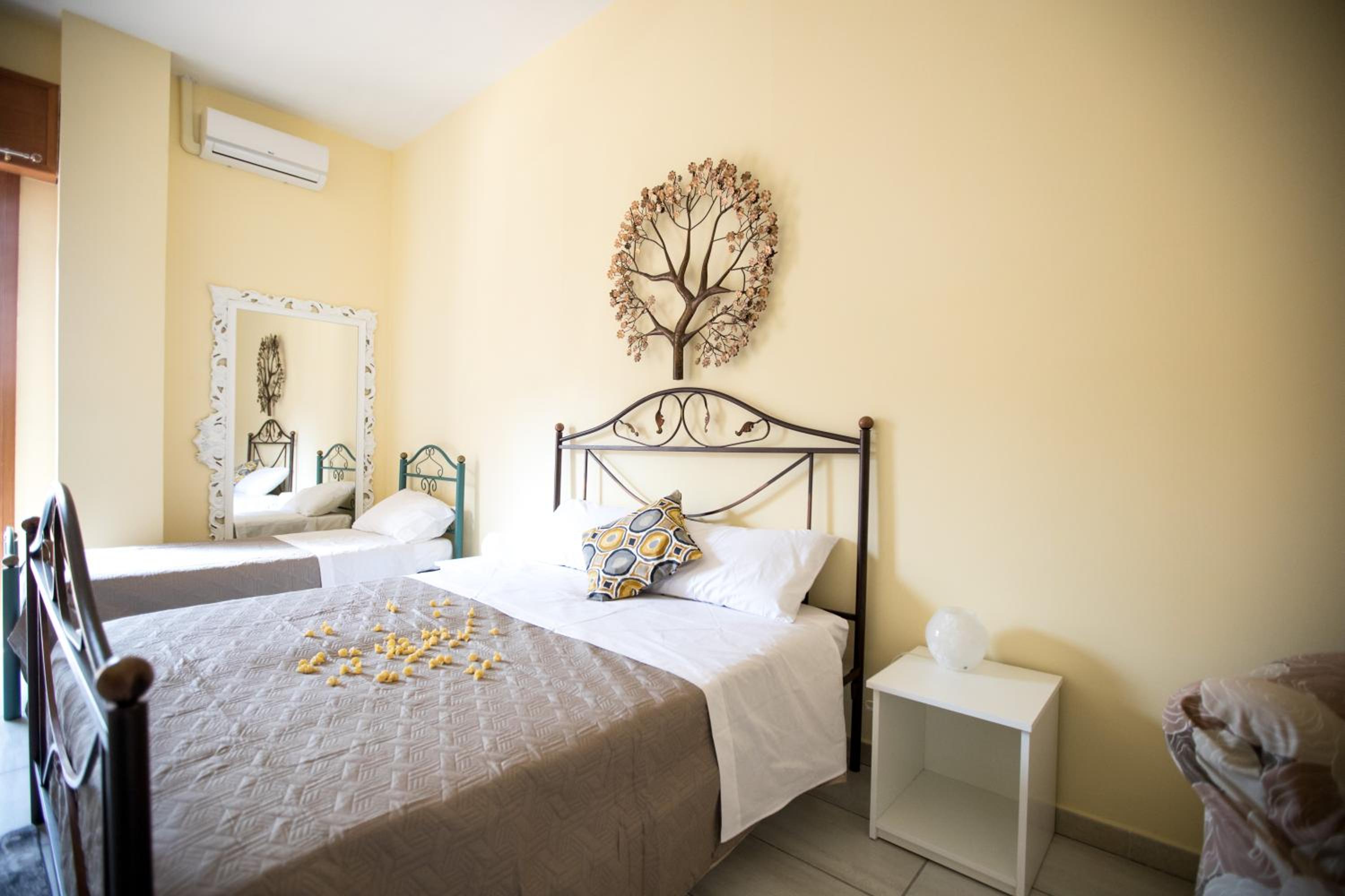 Double or Twin Room with Extra Bed photo 3