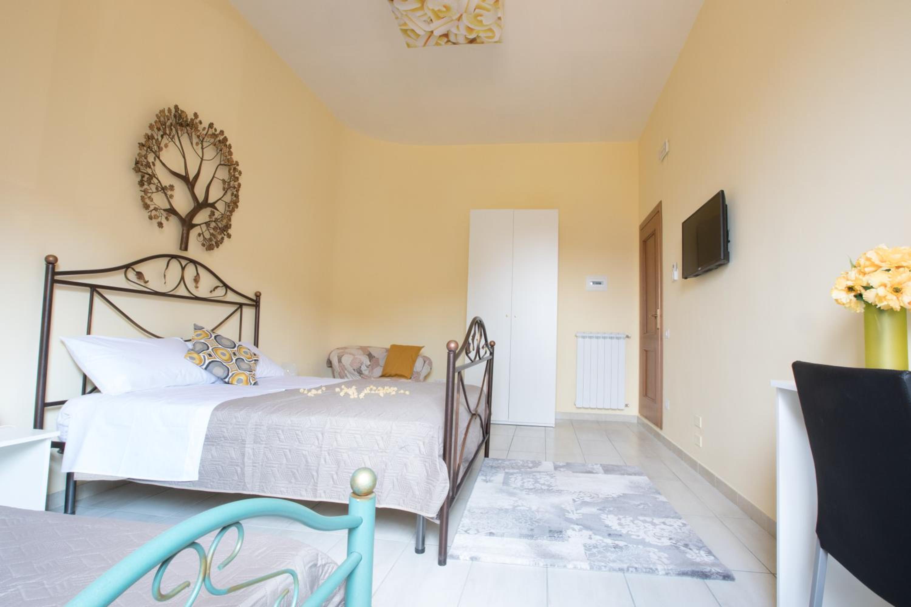 Double or Twin Room with Extra Bed photo 2