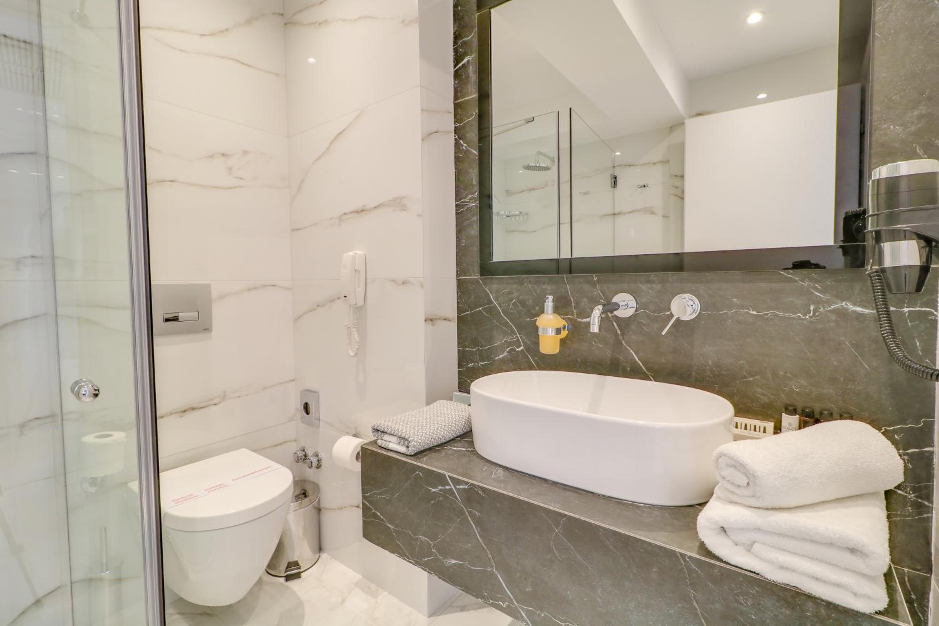 Executive Suite with Sea View photo 2