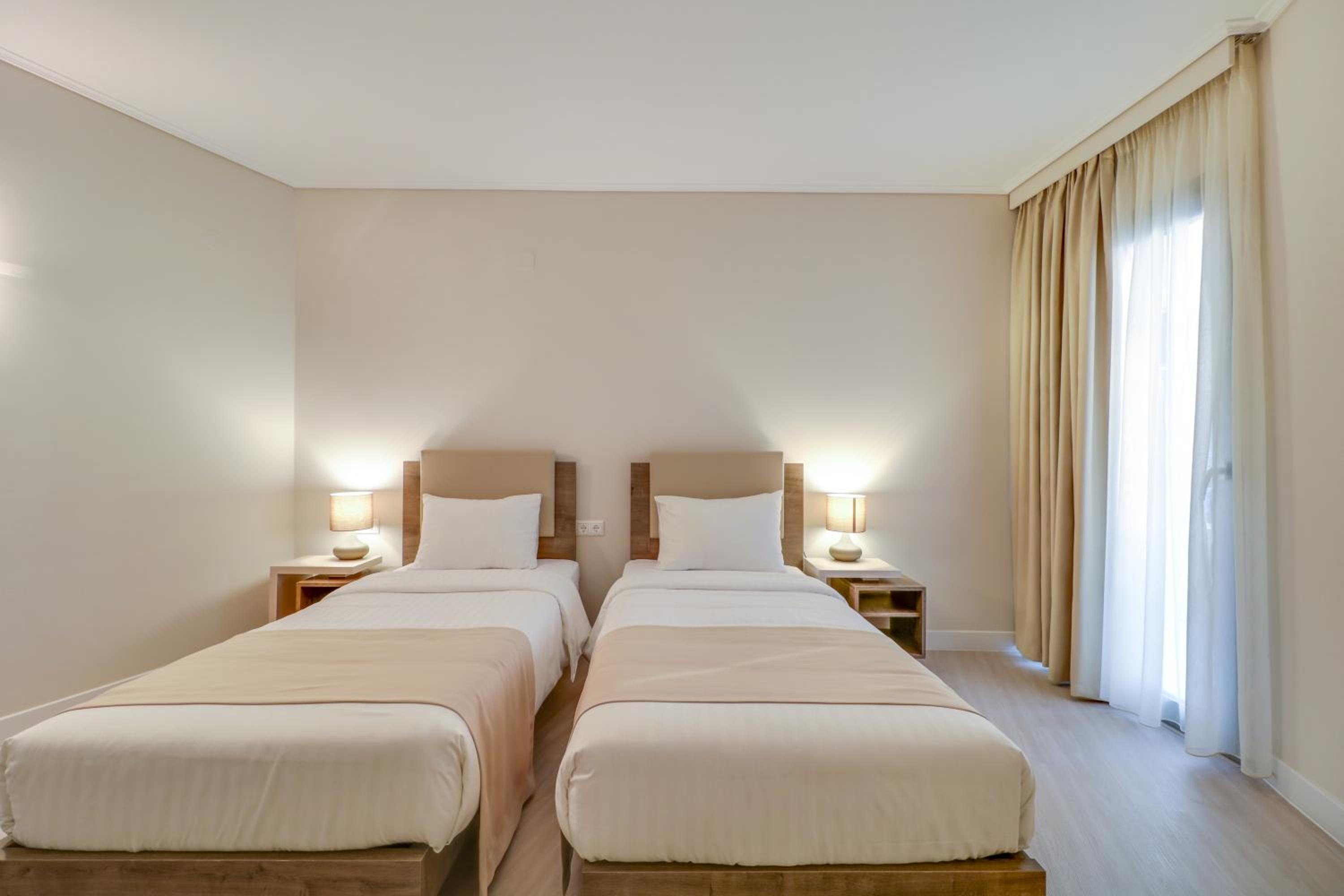 Superior Room with Side Sea View  photo 2
