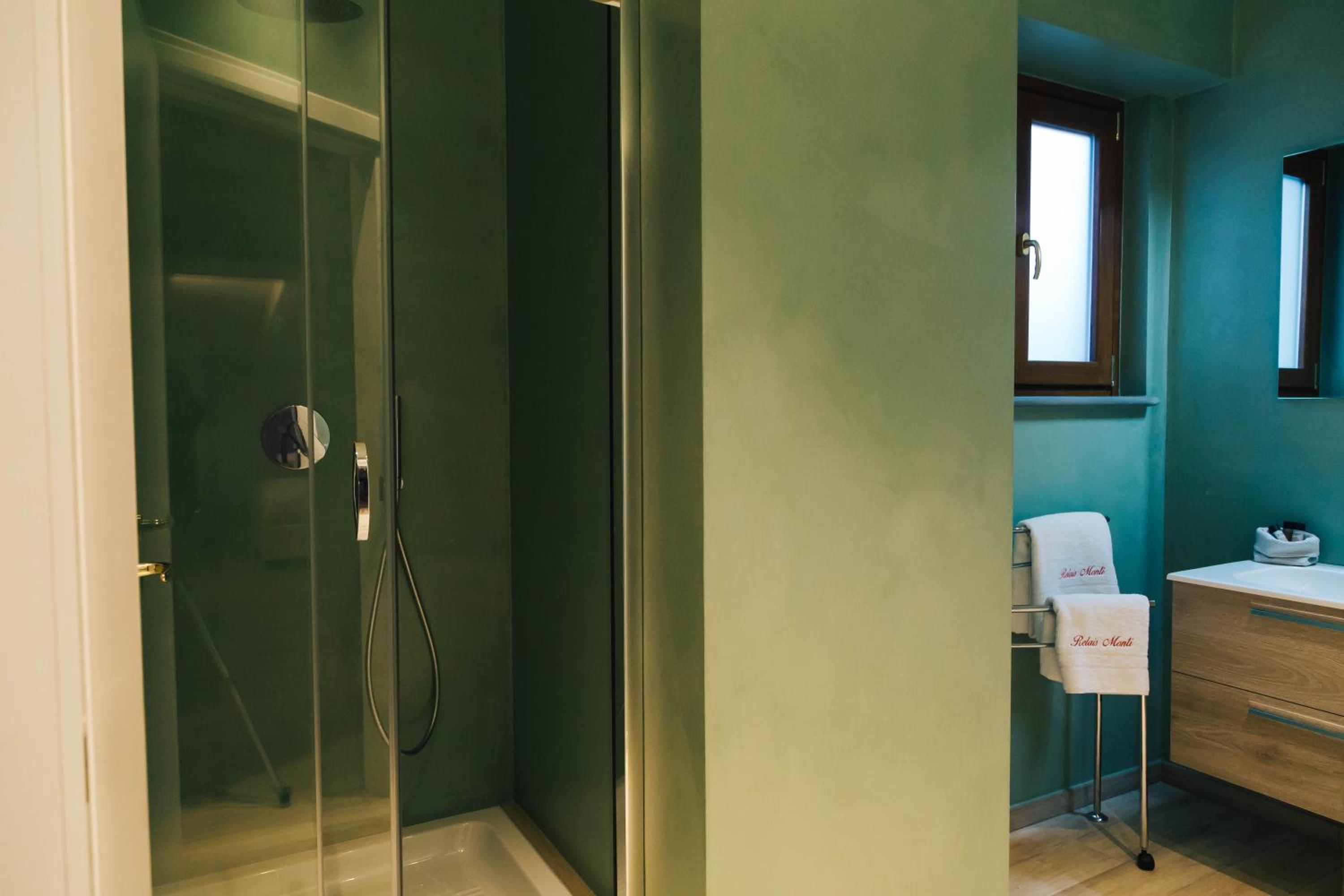 Two-Bedroom Apartment - Photo 12
