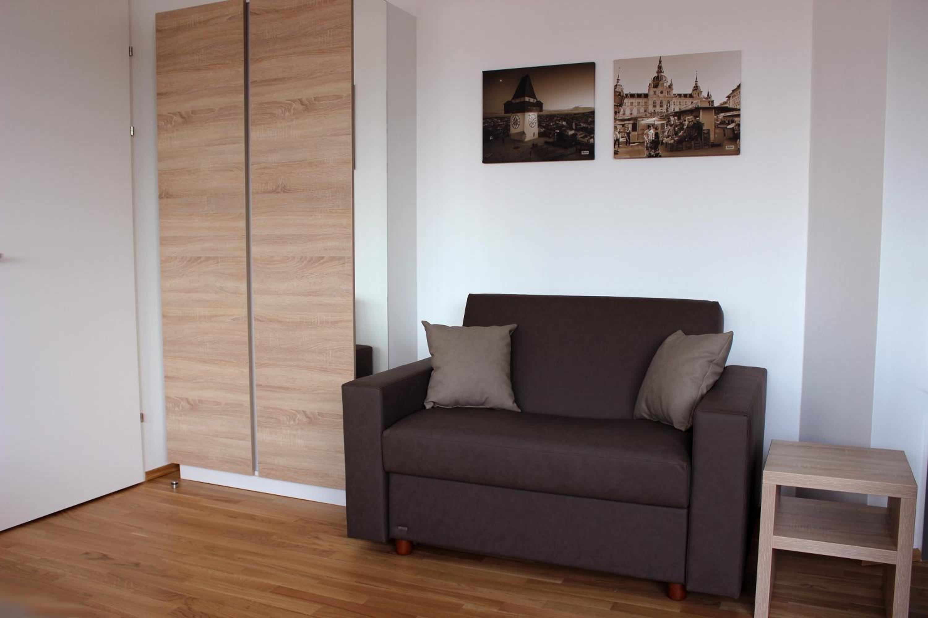 One Bedroom Apartment with Balcony photo 1