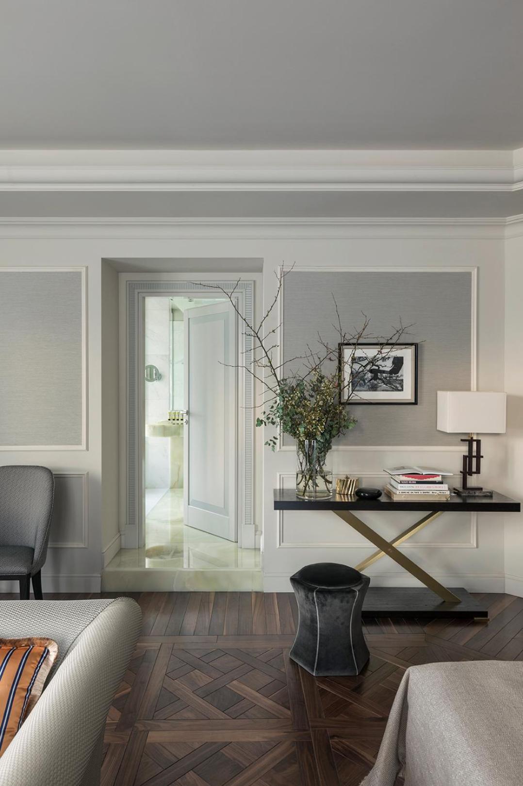 Junior Suite with Lake View