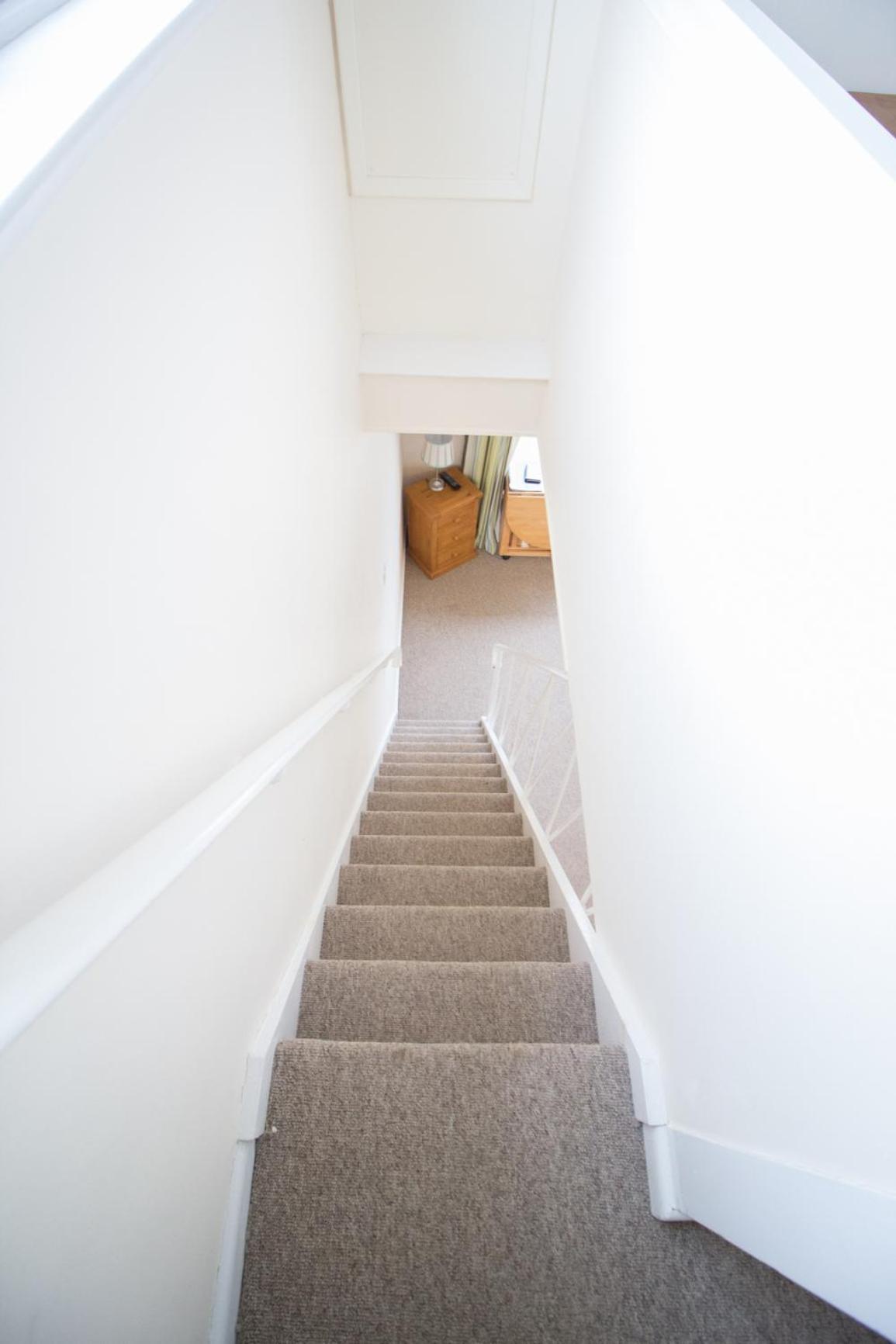 Three-Bedroom House - Photo 7