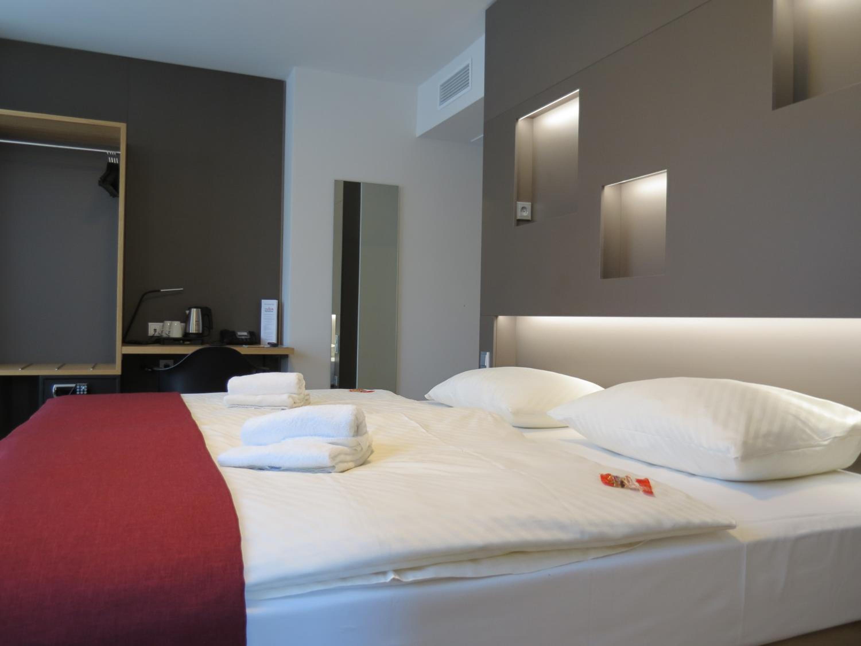 Double Room - Photo 3