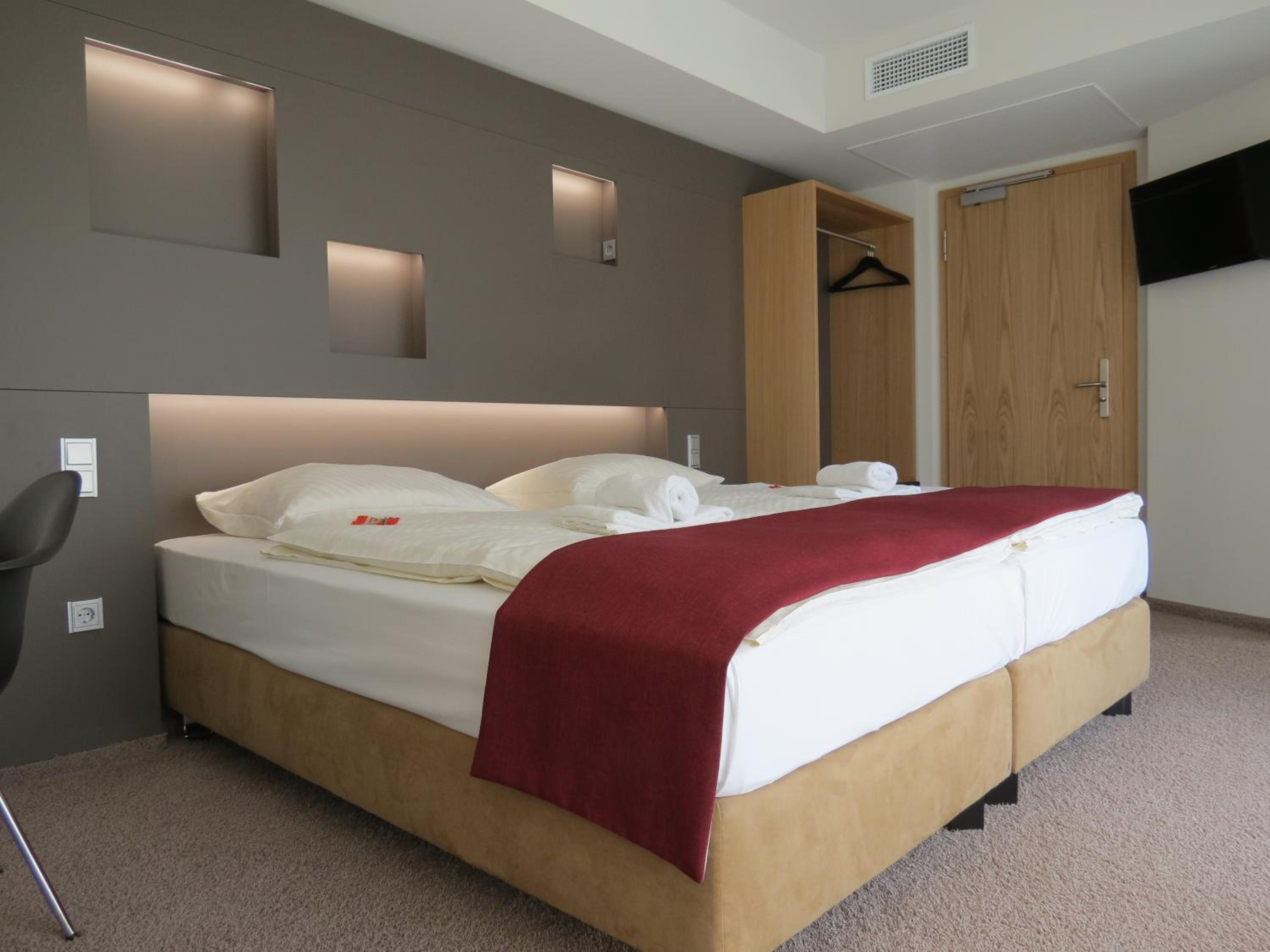 Double Room - Photo 37