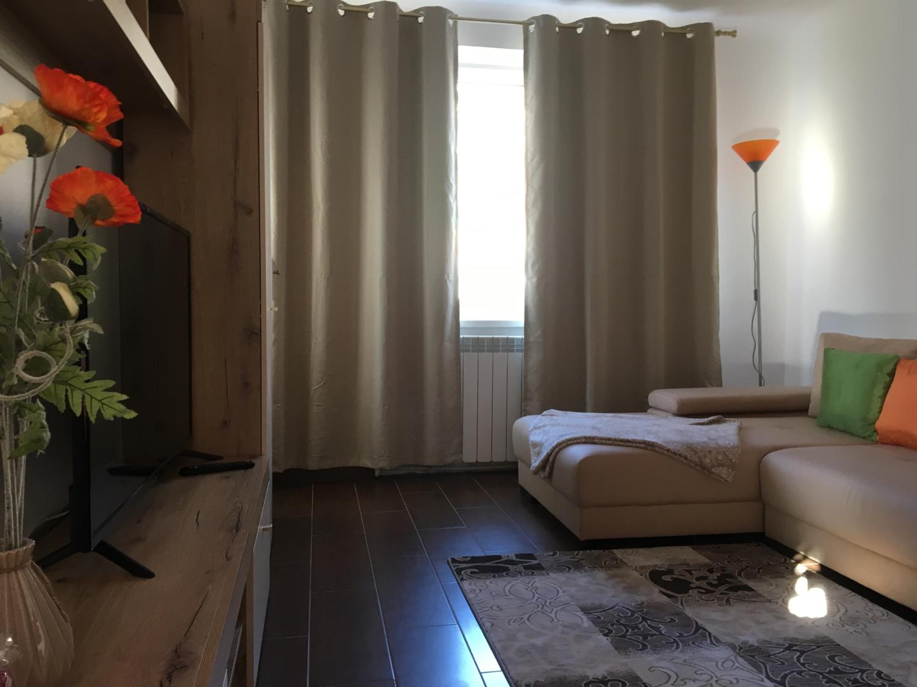 Apartment photo 3
