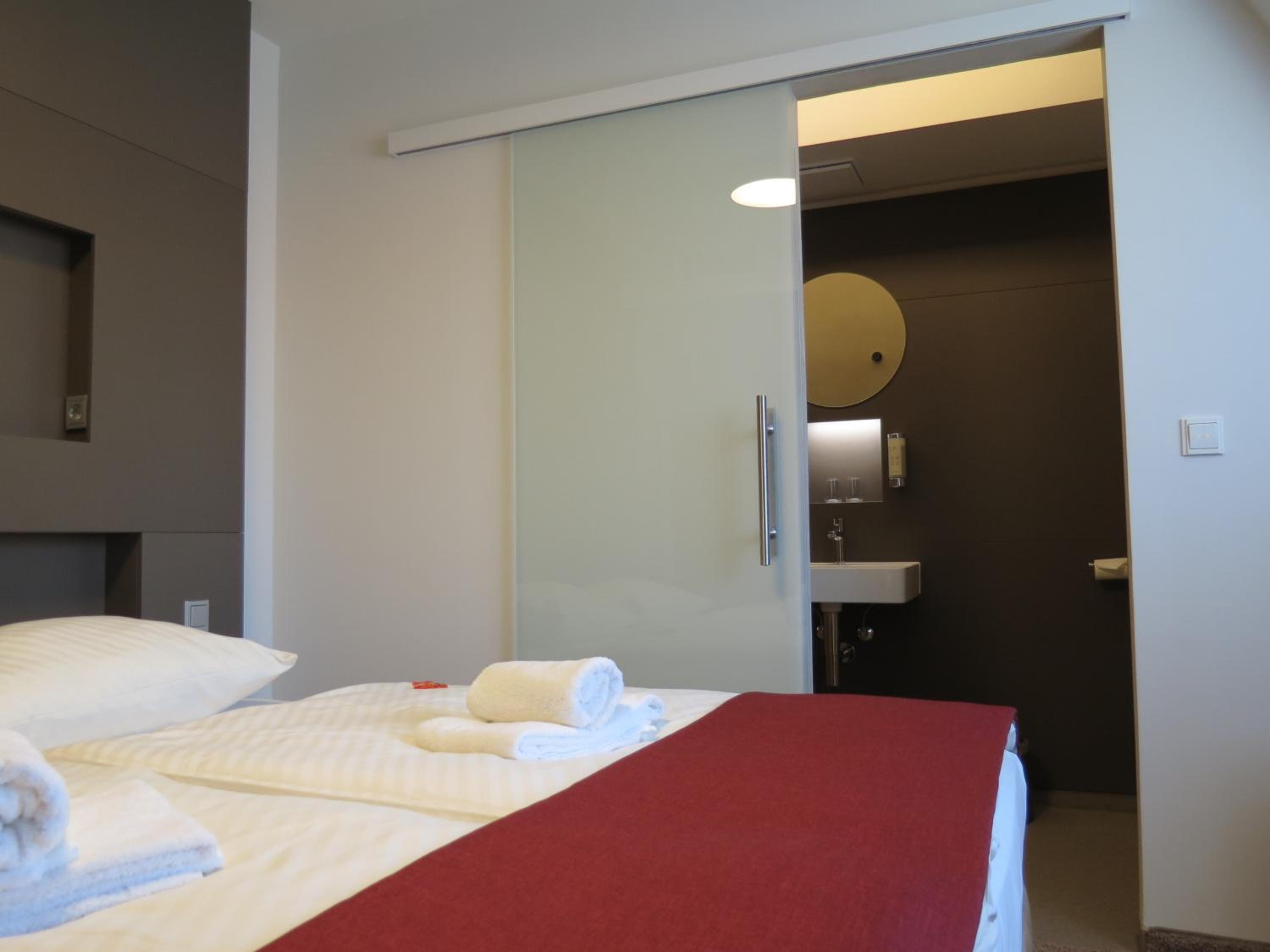 Double Room - Photo 24