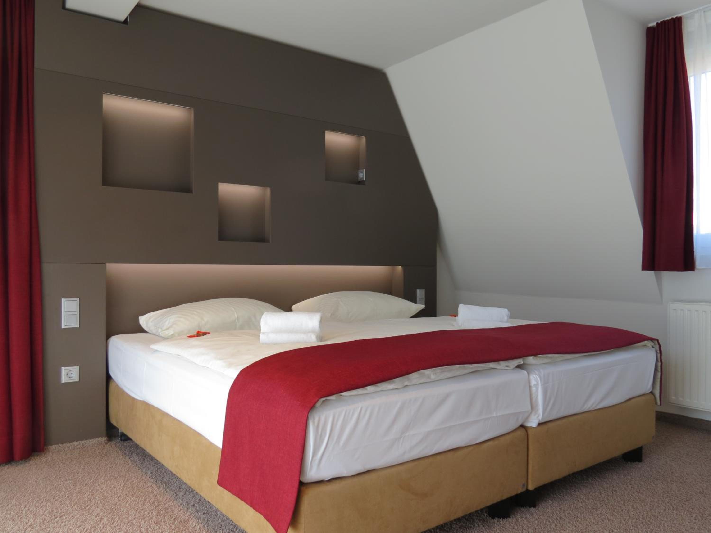 Double Room - Photo 23