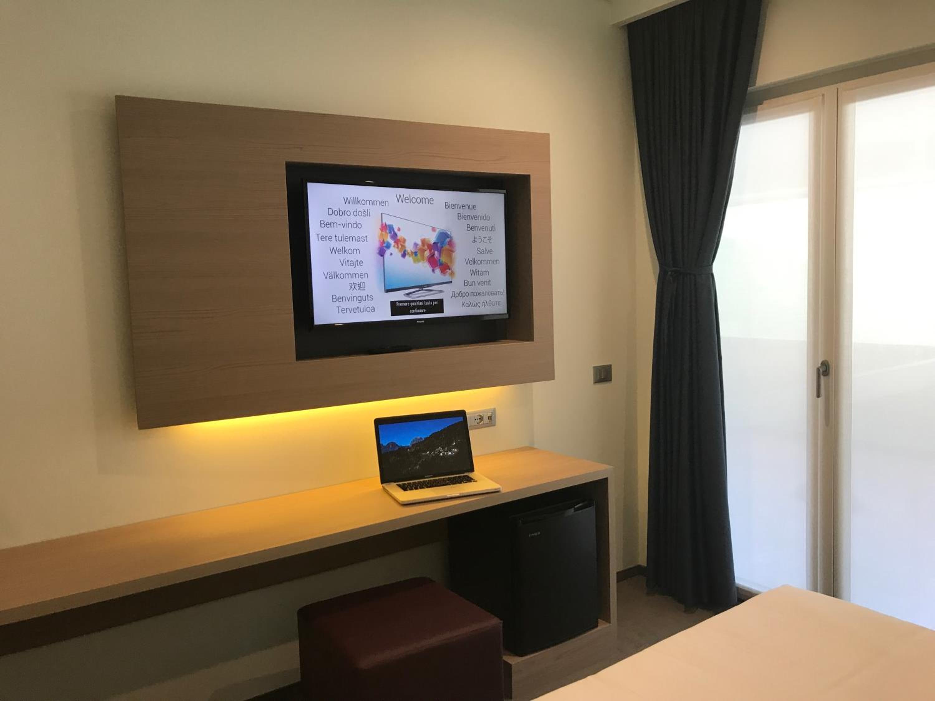 Superior Double or Twin Room photo 3