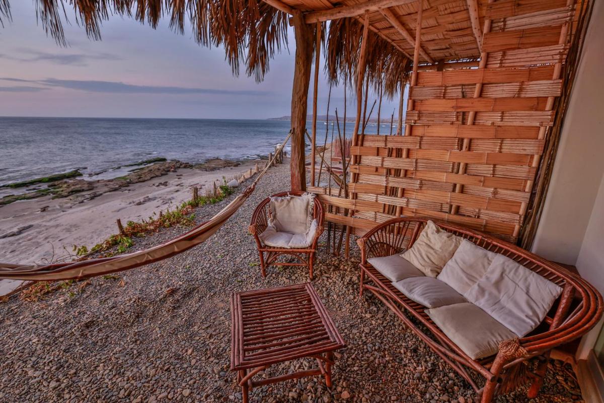 Deluxe Double Room with Sea View - Photo 2