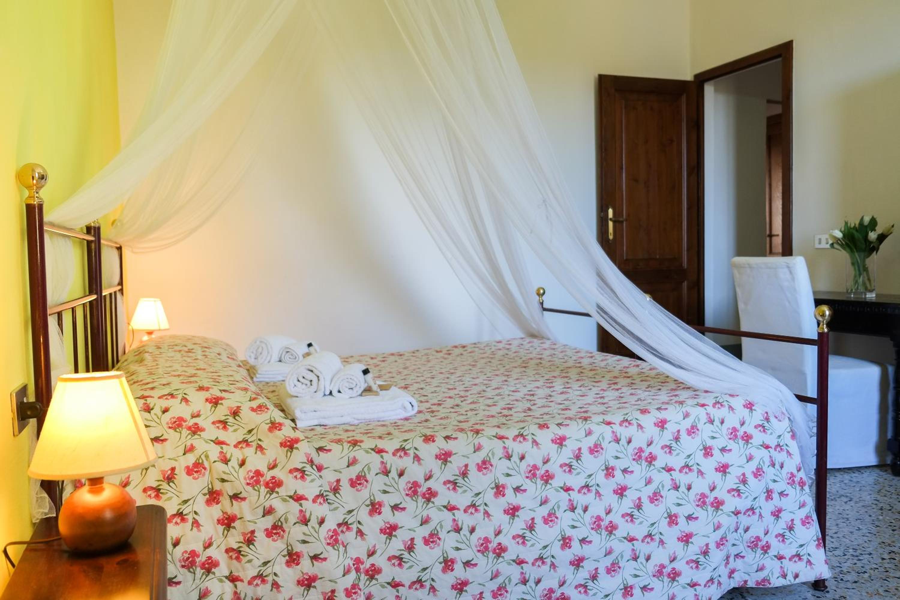 One-Bedroom Apartment (2 Adults)