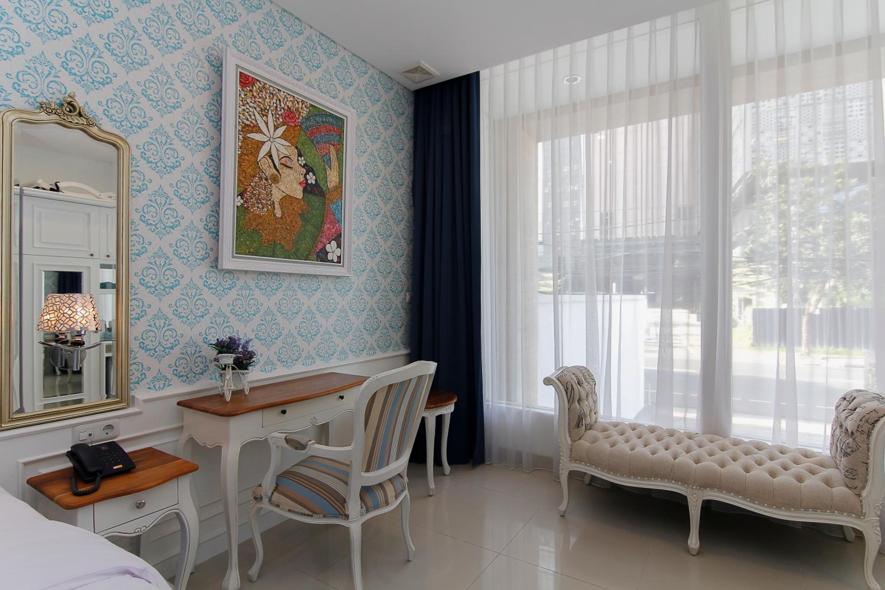 One-Bedroom Suite - Photo 1