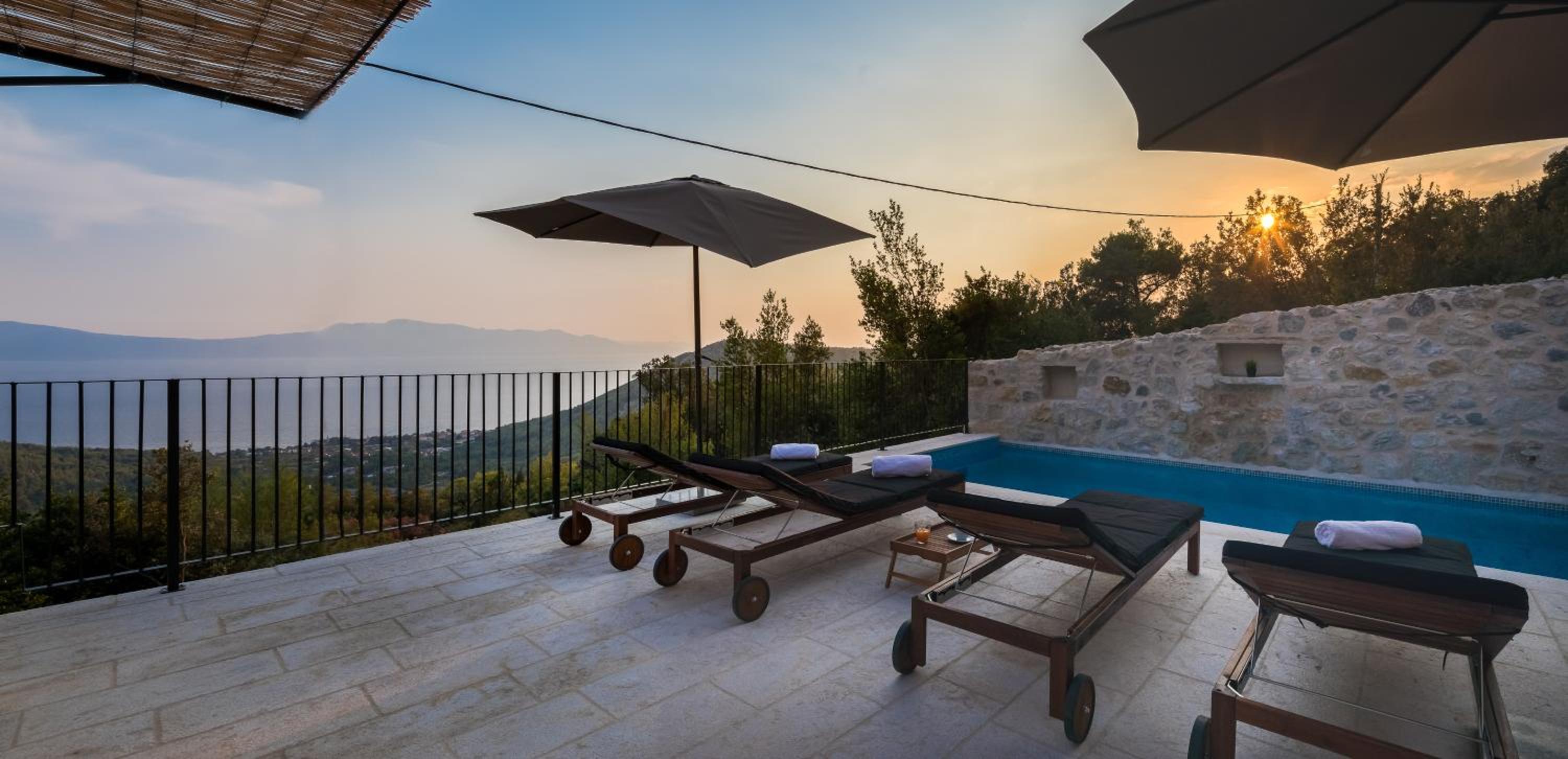 Villa with Sea View photo 2
