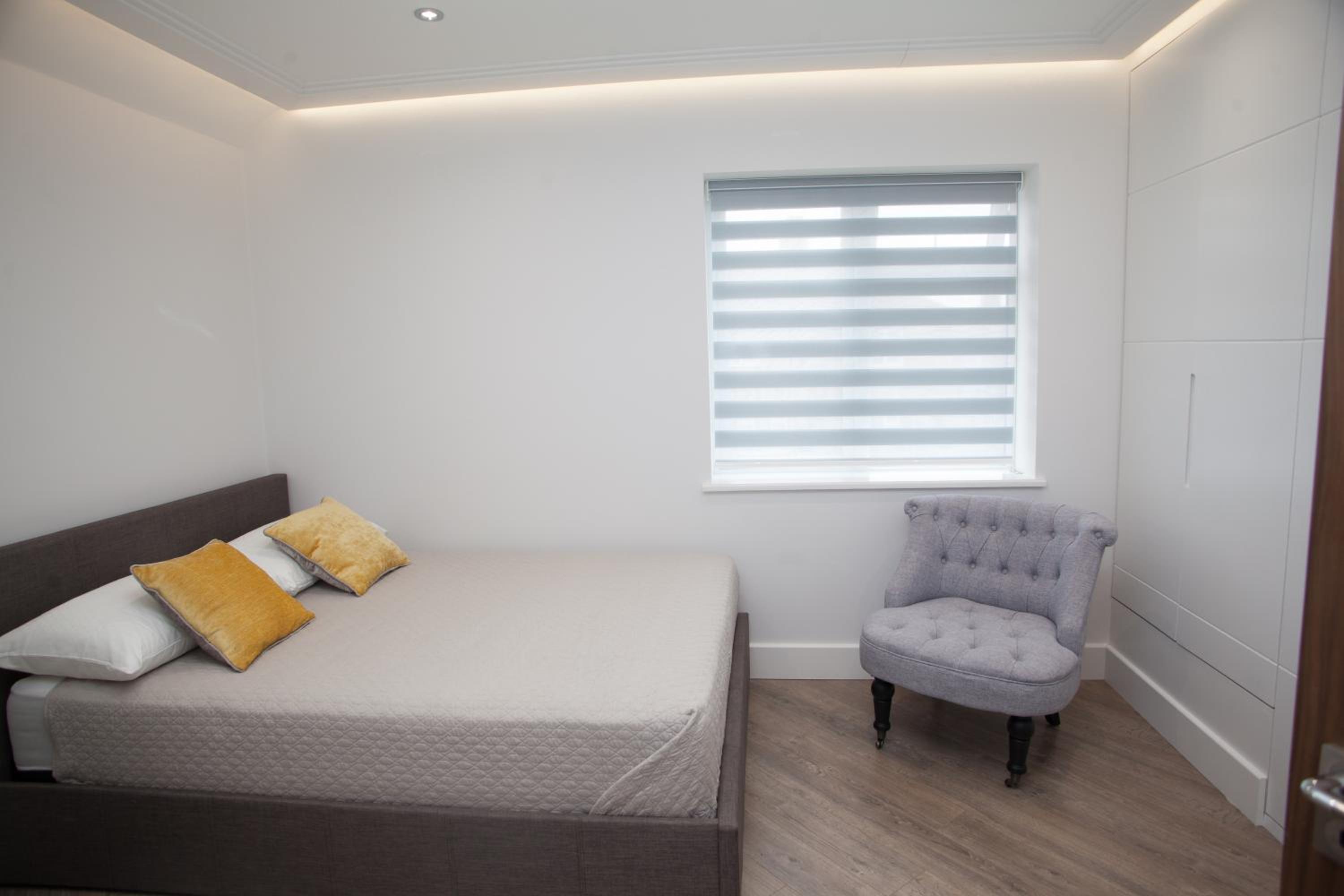 Double Room with Private Bathroom - Photo 2