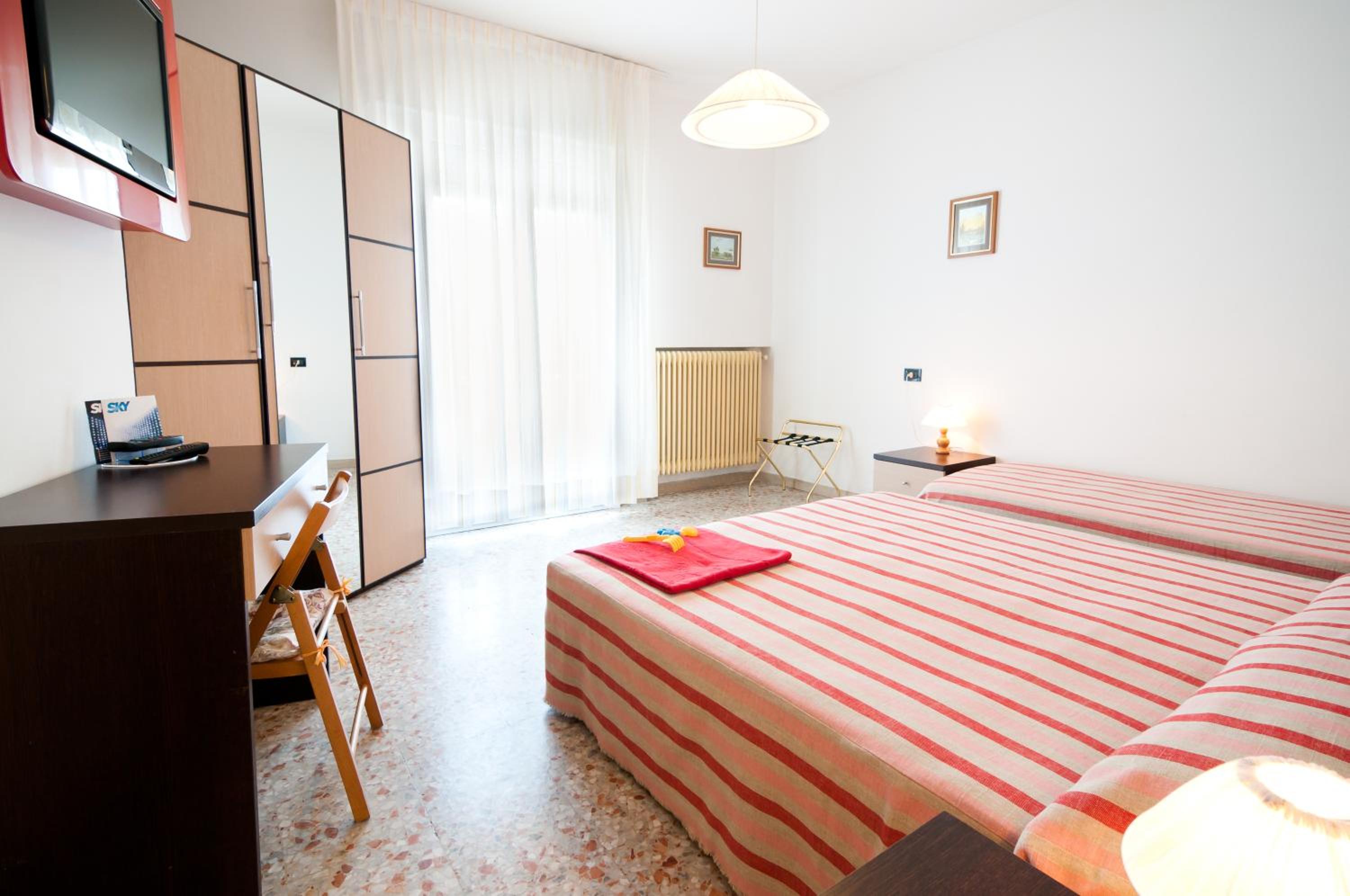 Standard Quadruple Room photo 1