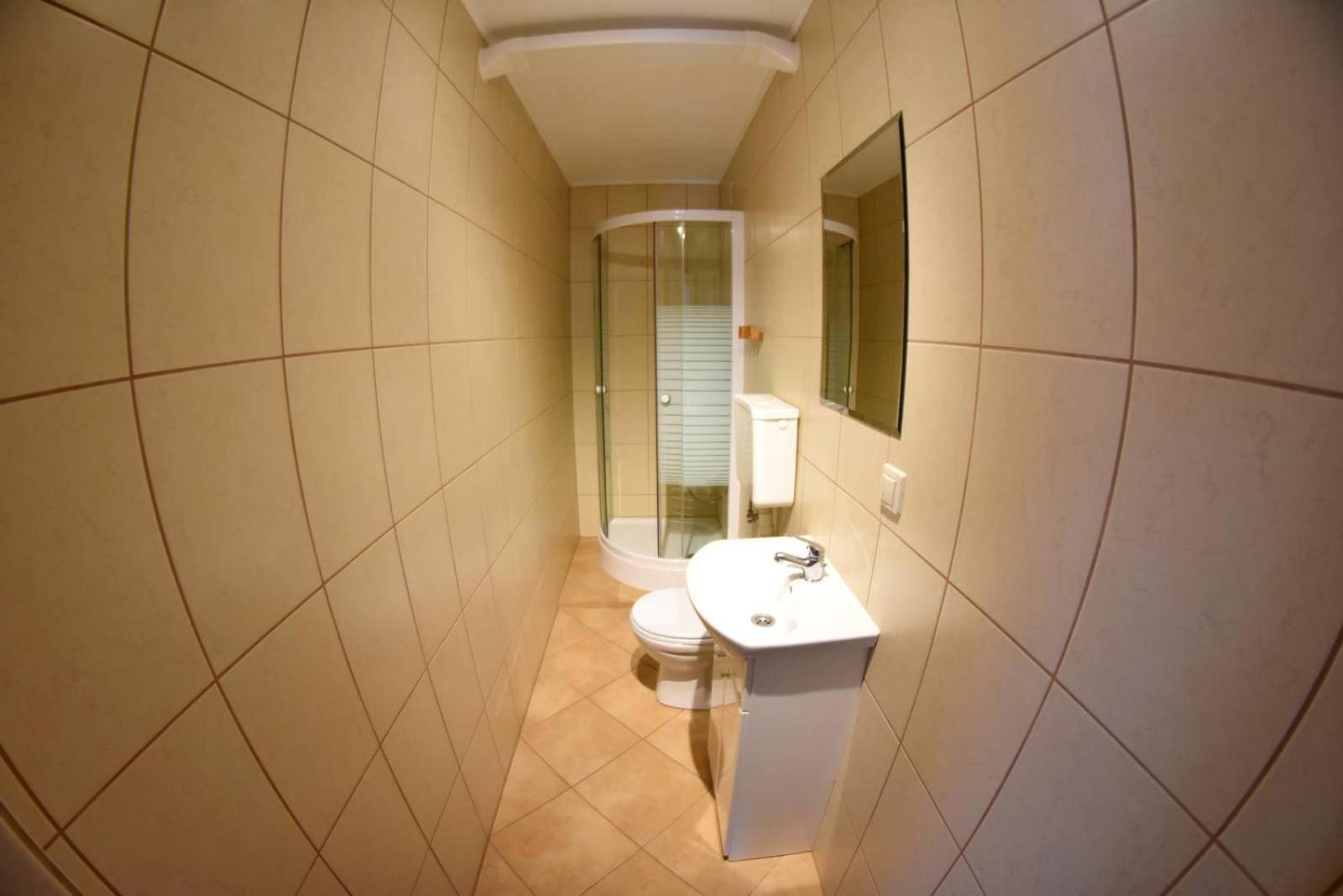 Triple Room with Private External Bathroom - Photo 4