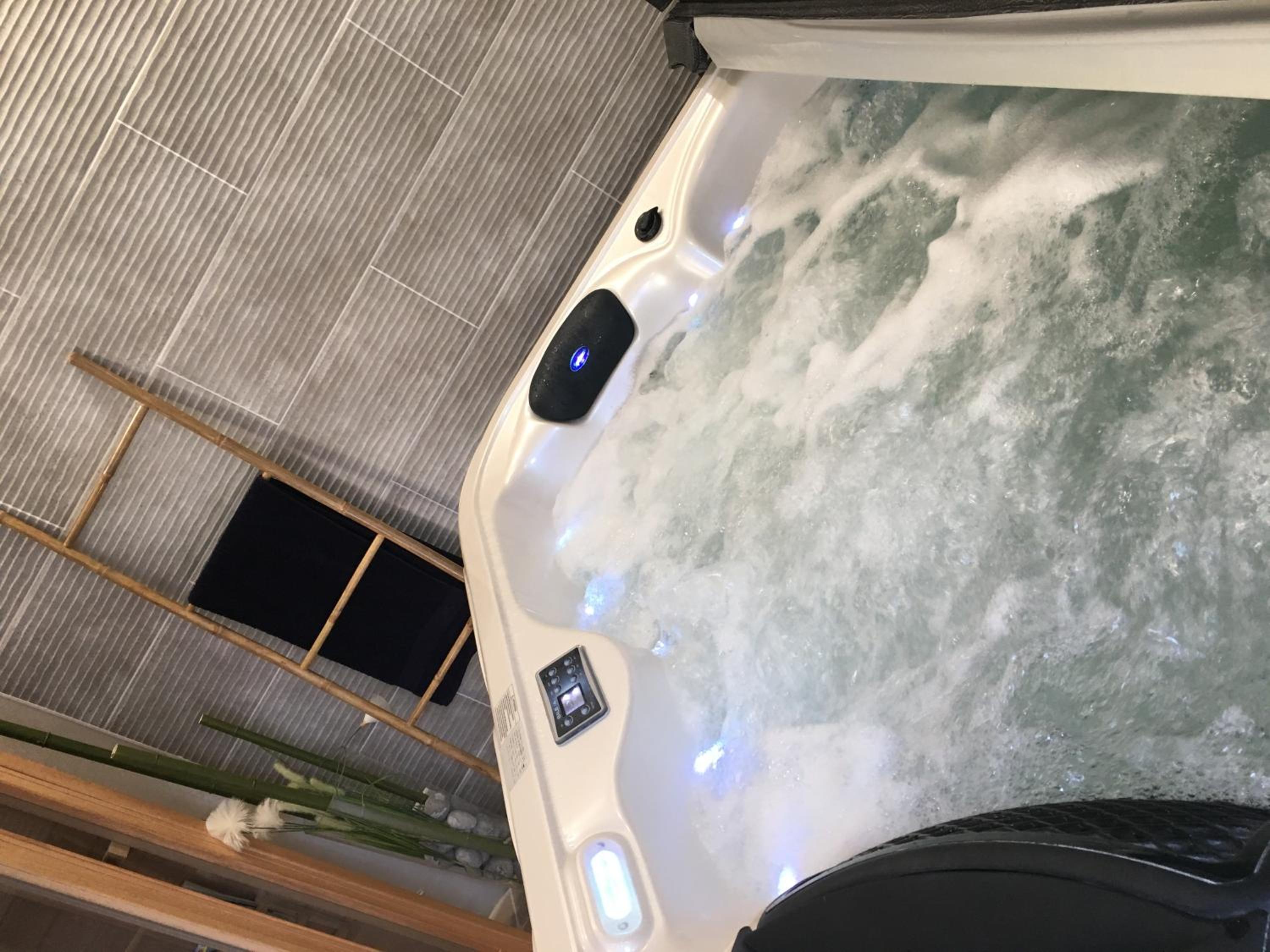 Suite with Private Hot Tub - Photo 31