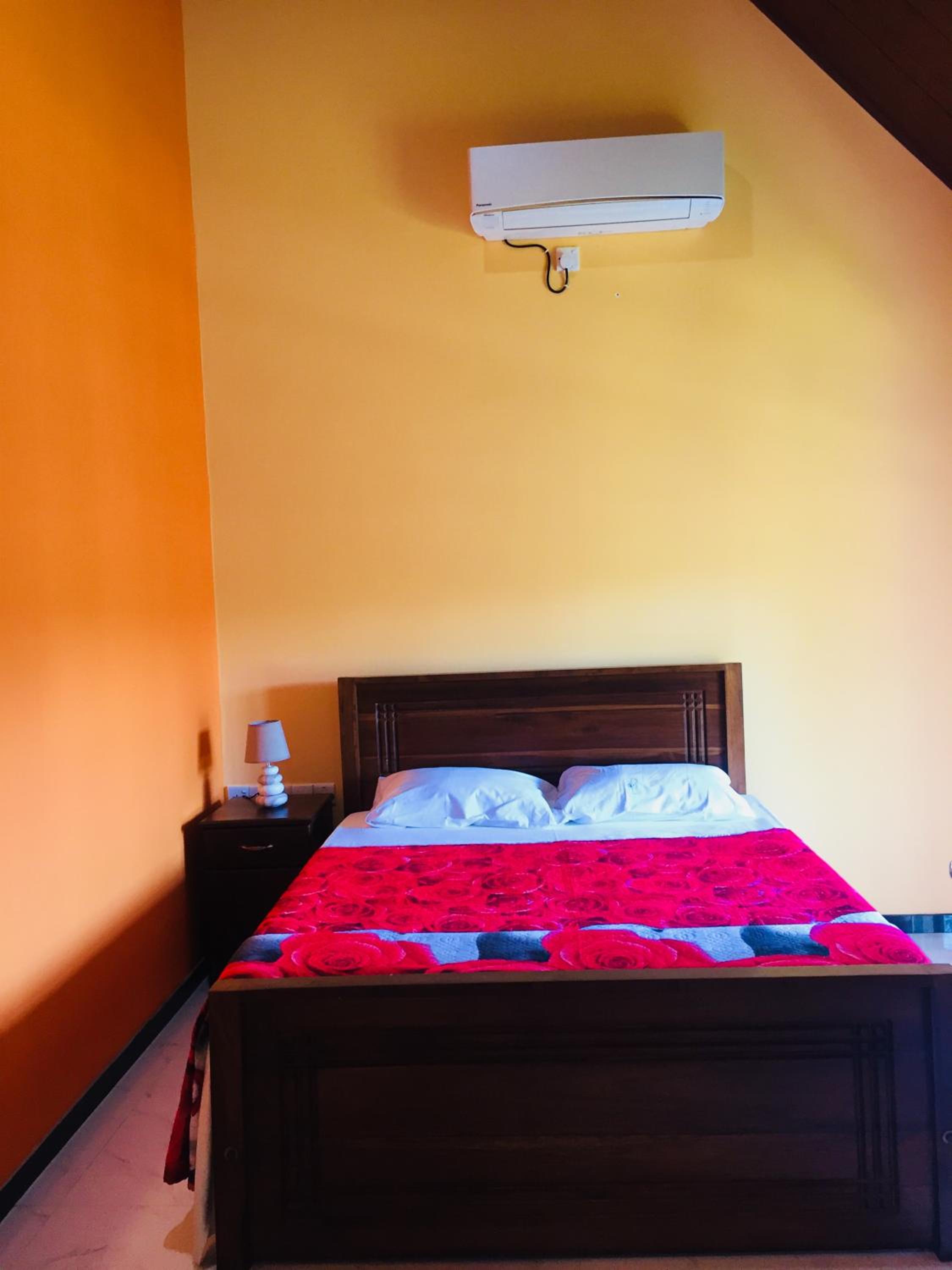 Deluxe Single Room photo 3