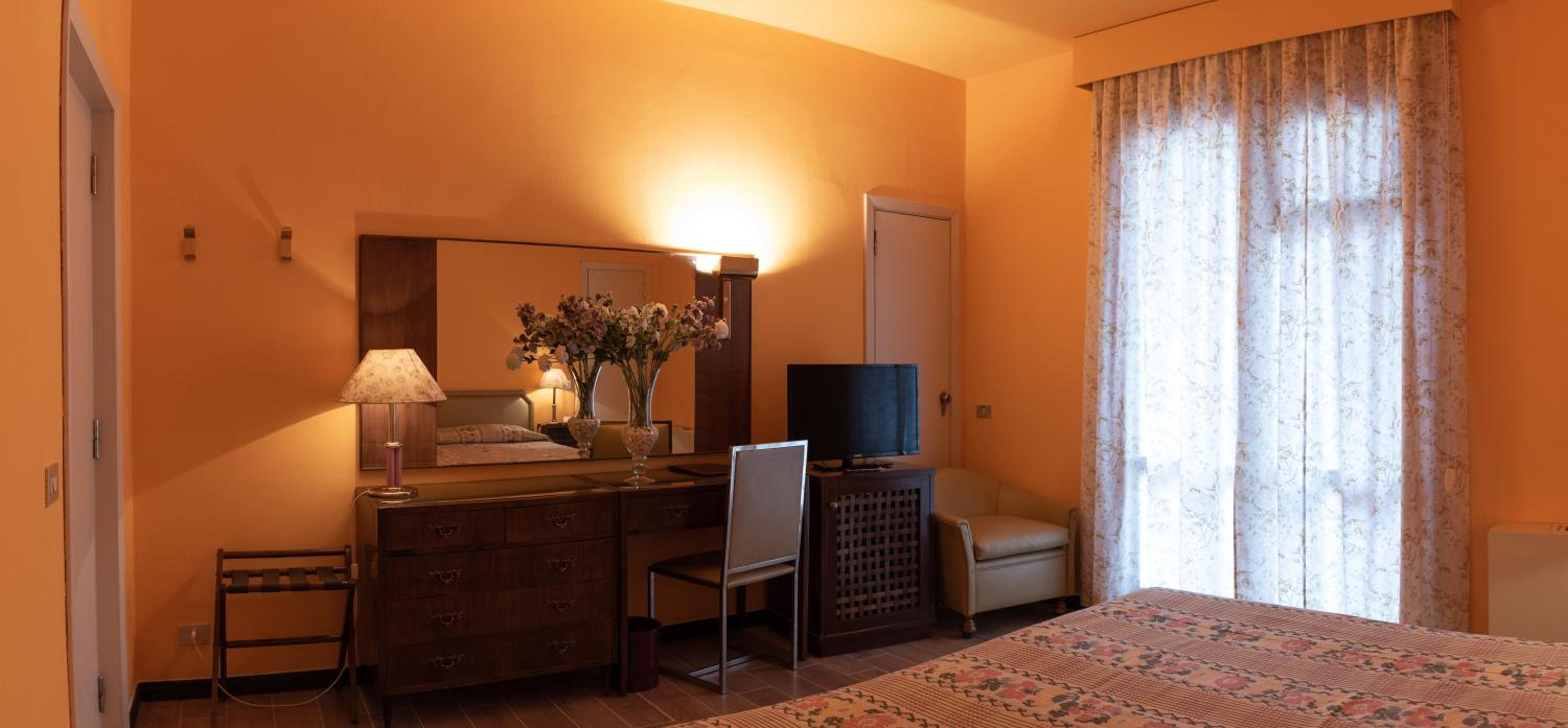 Prestige Double Room with balcony - Photo 5
