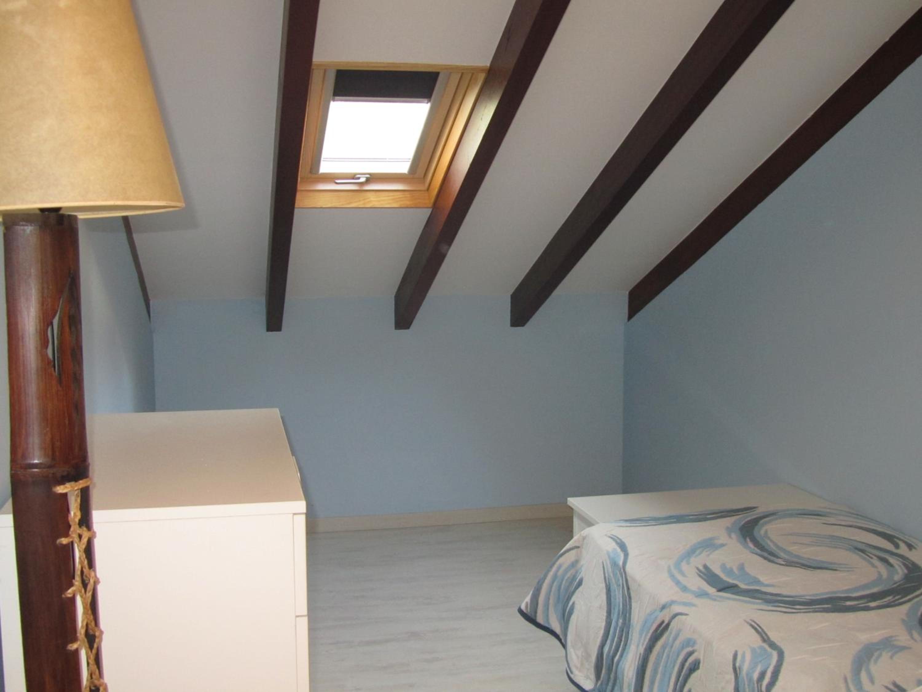 Apartment with Balcony - Photo 10