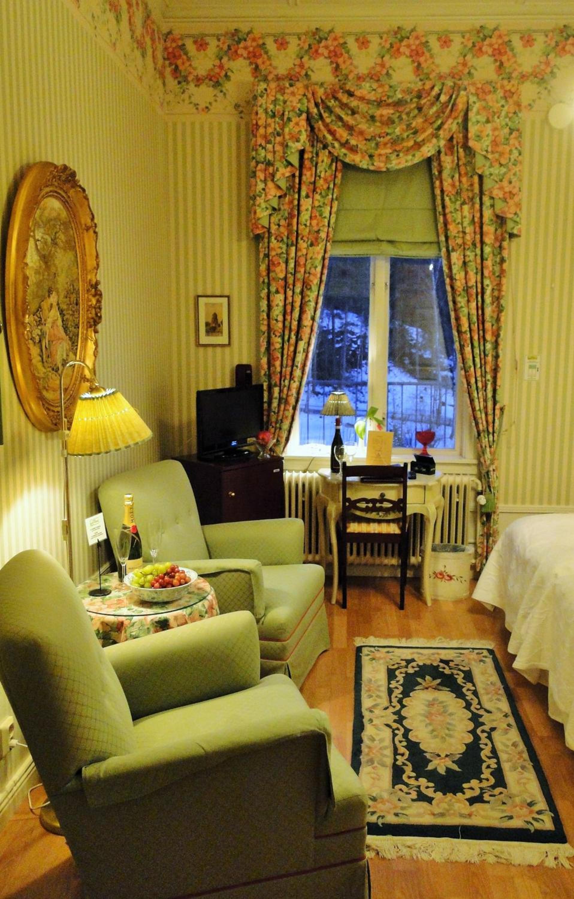 Single Room photo 3