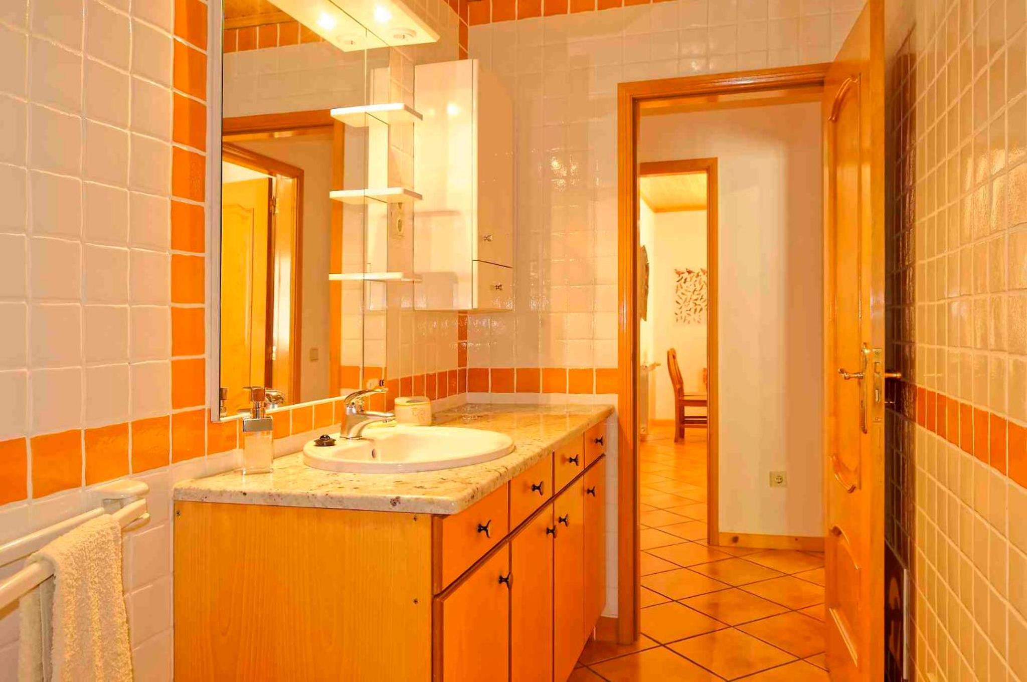 Three-Bedroom Villa - Photo 4