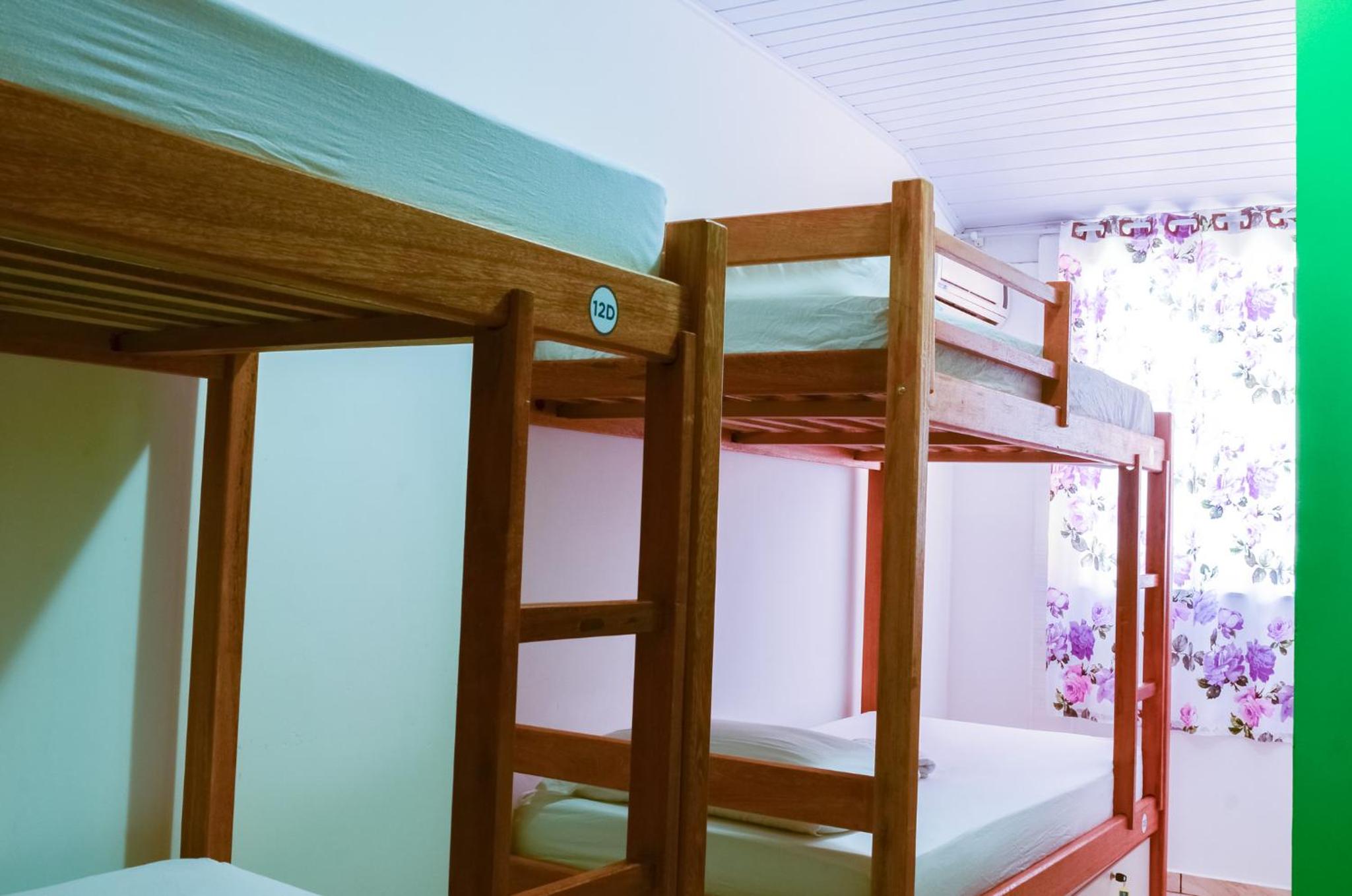 Bed in 6-Bed Mixed Dormitory Room photo 2
