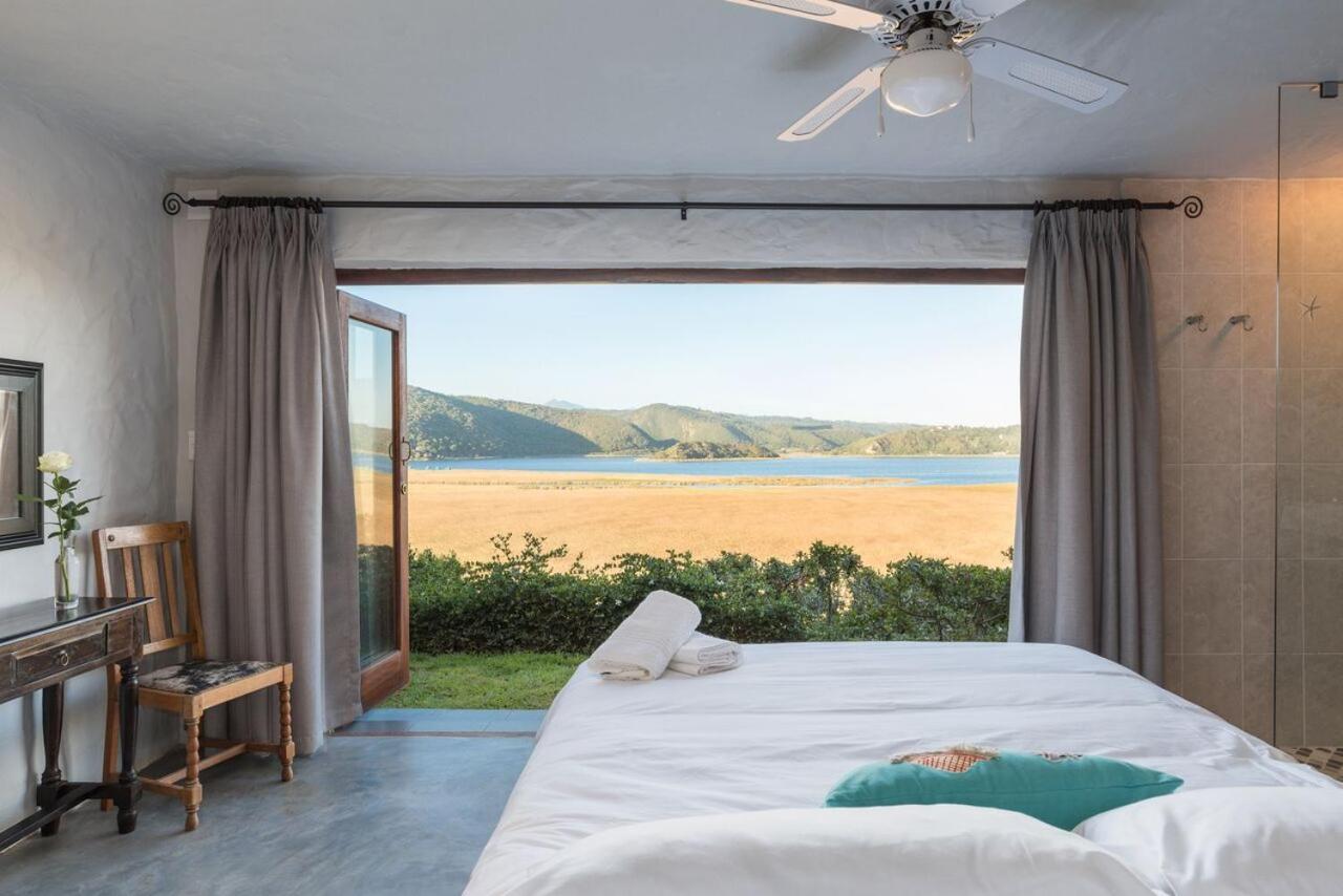Apartment with Lake View - Photo 12