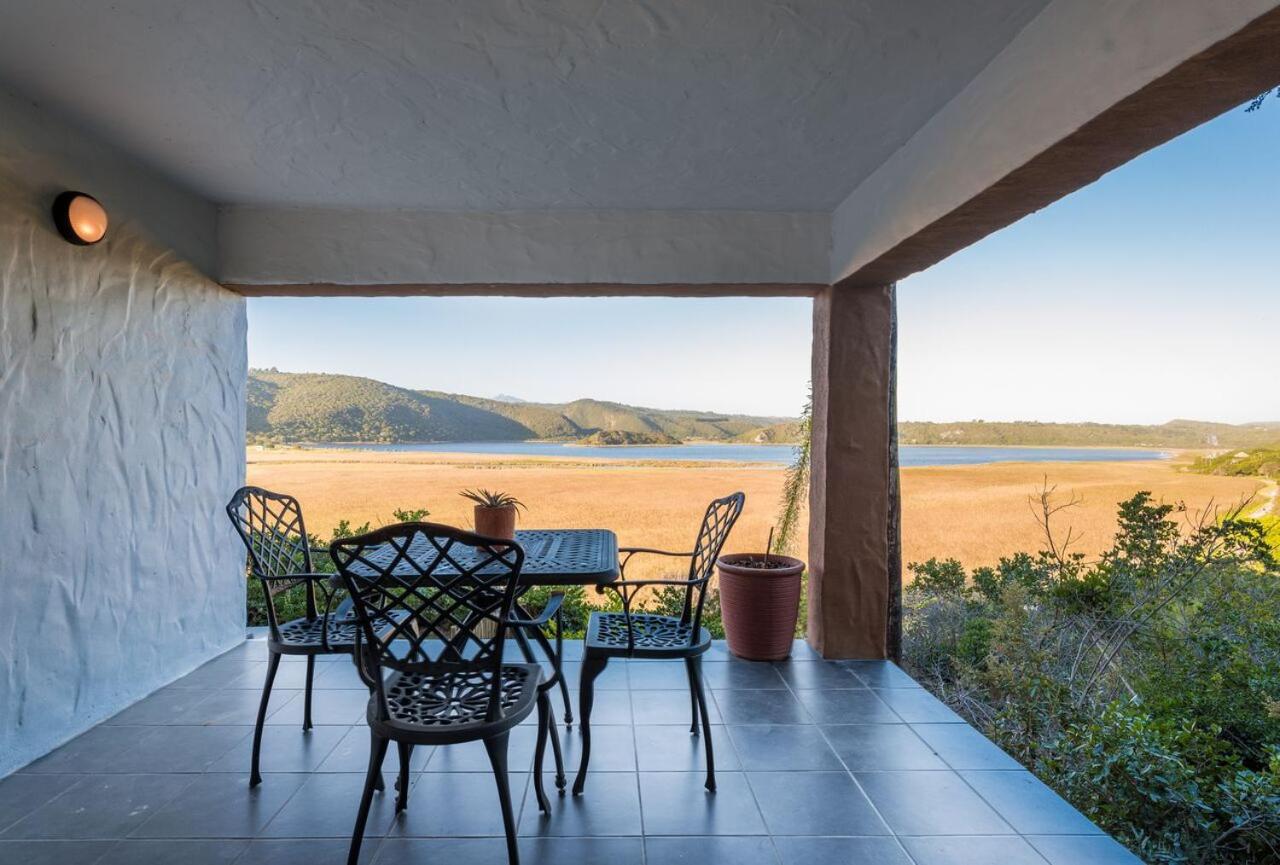 Apartment with Lake View - Photo 7