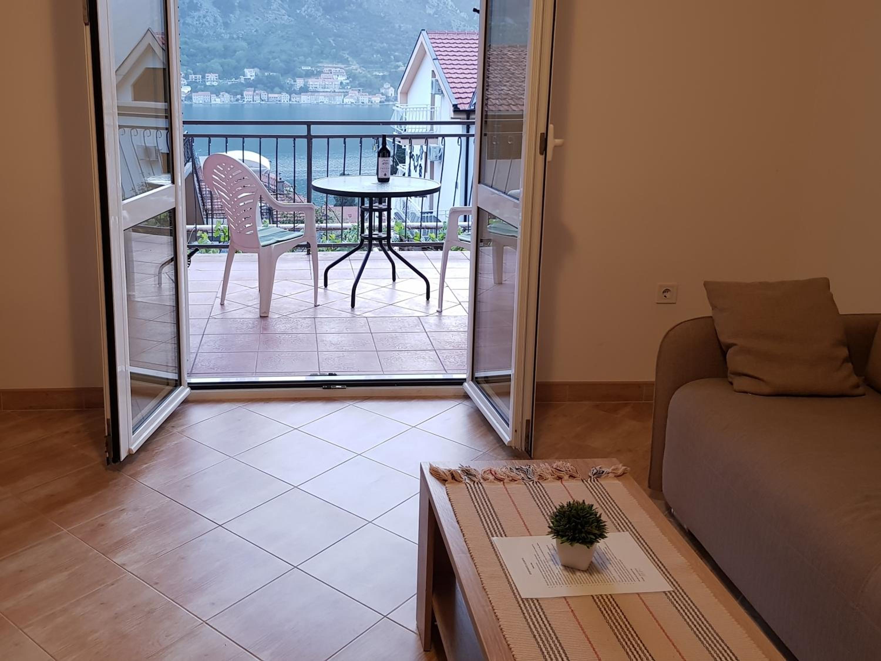 Apartment with Terrace photo 2