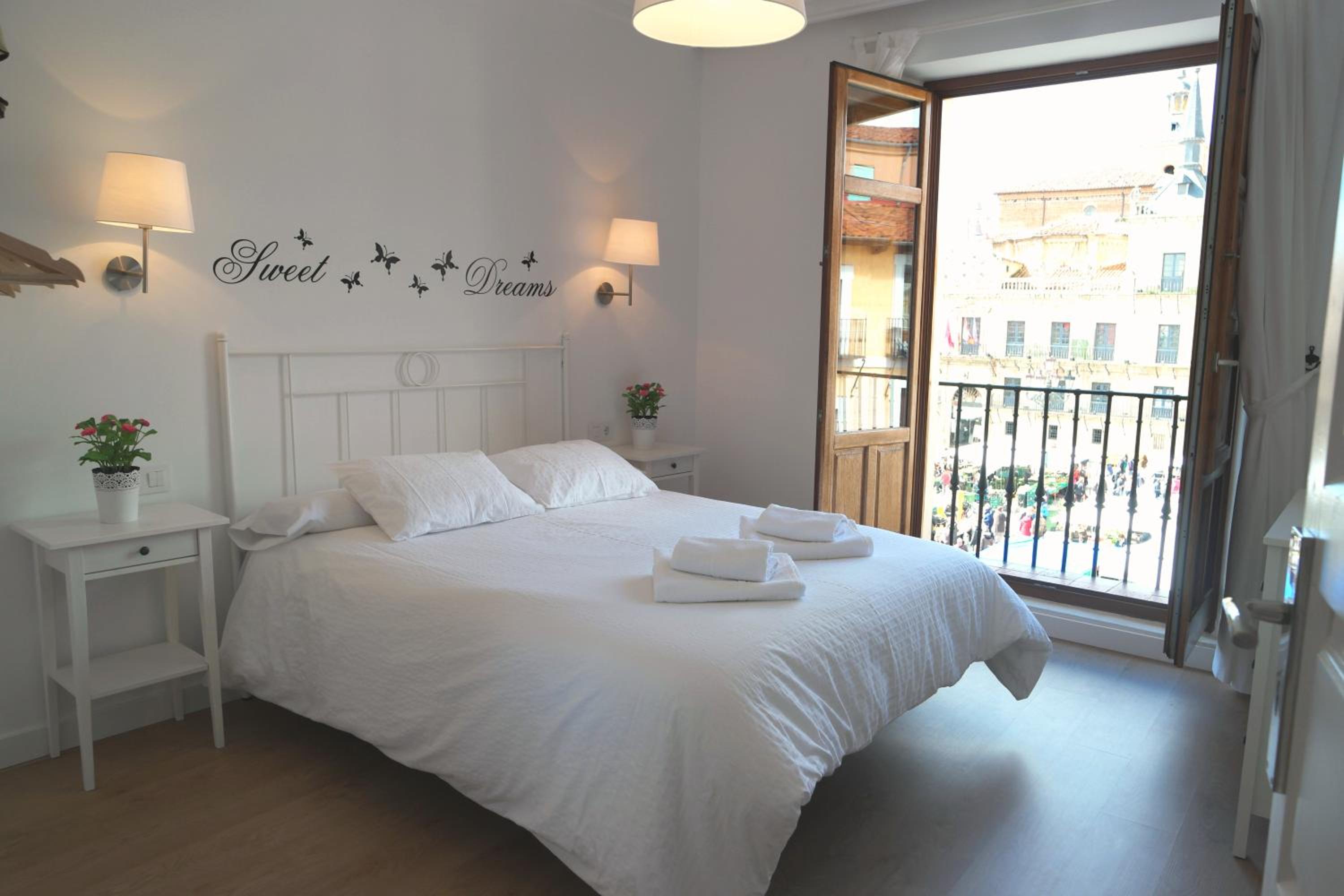 Apartment with Balcony