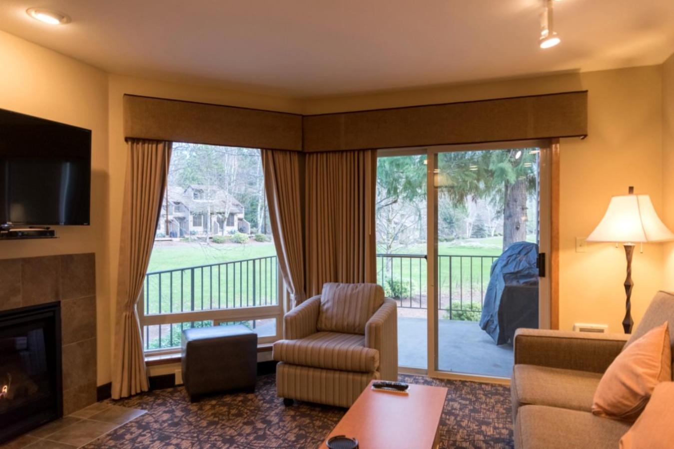 One-Bedroom Suite photo 1