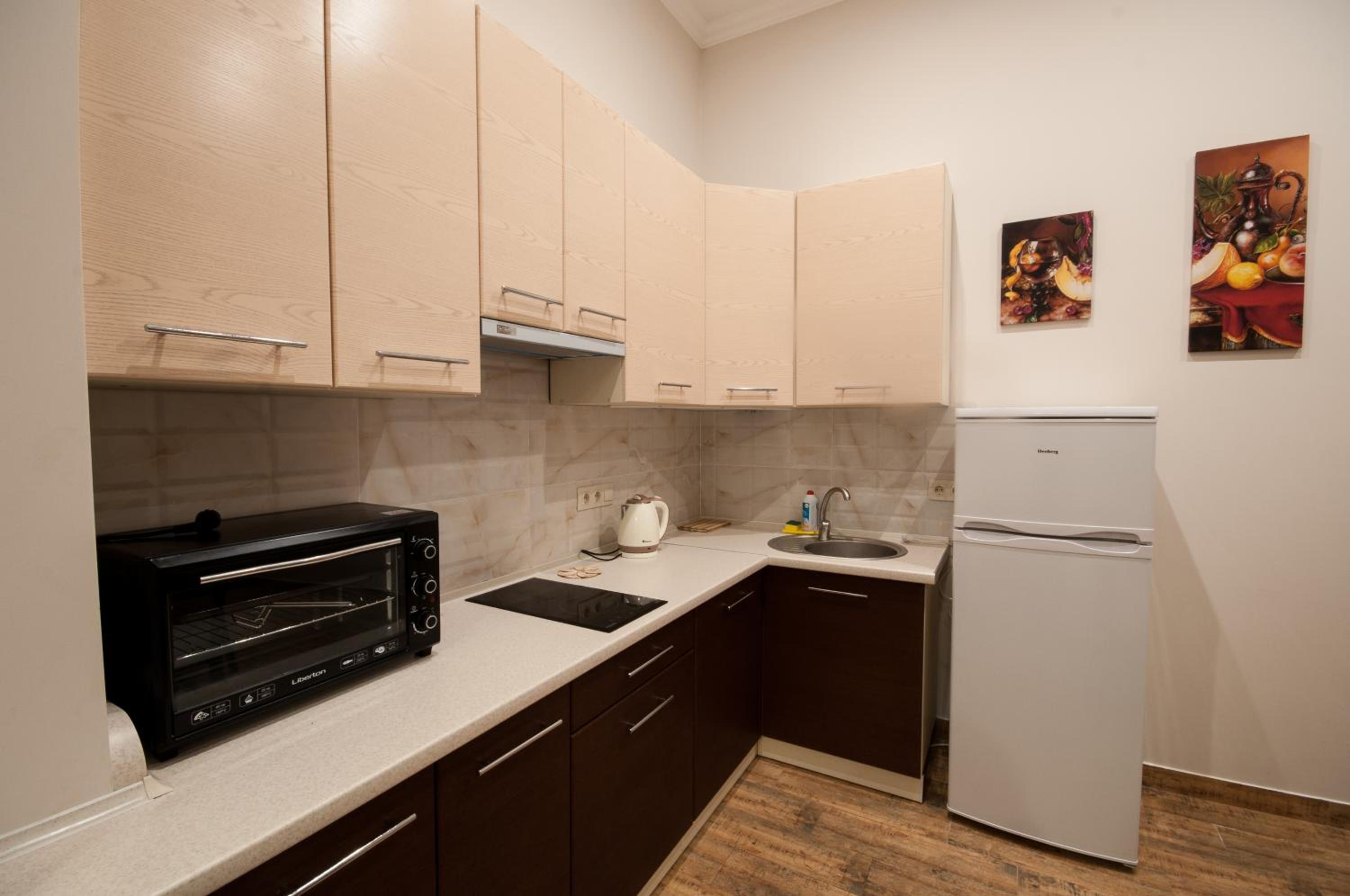 Apartment photo 3