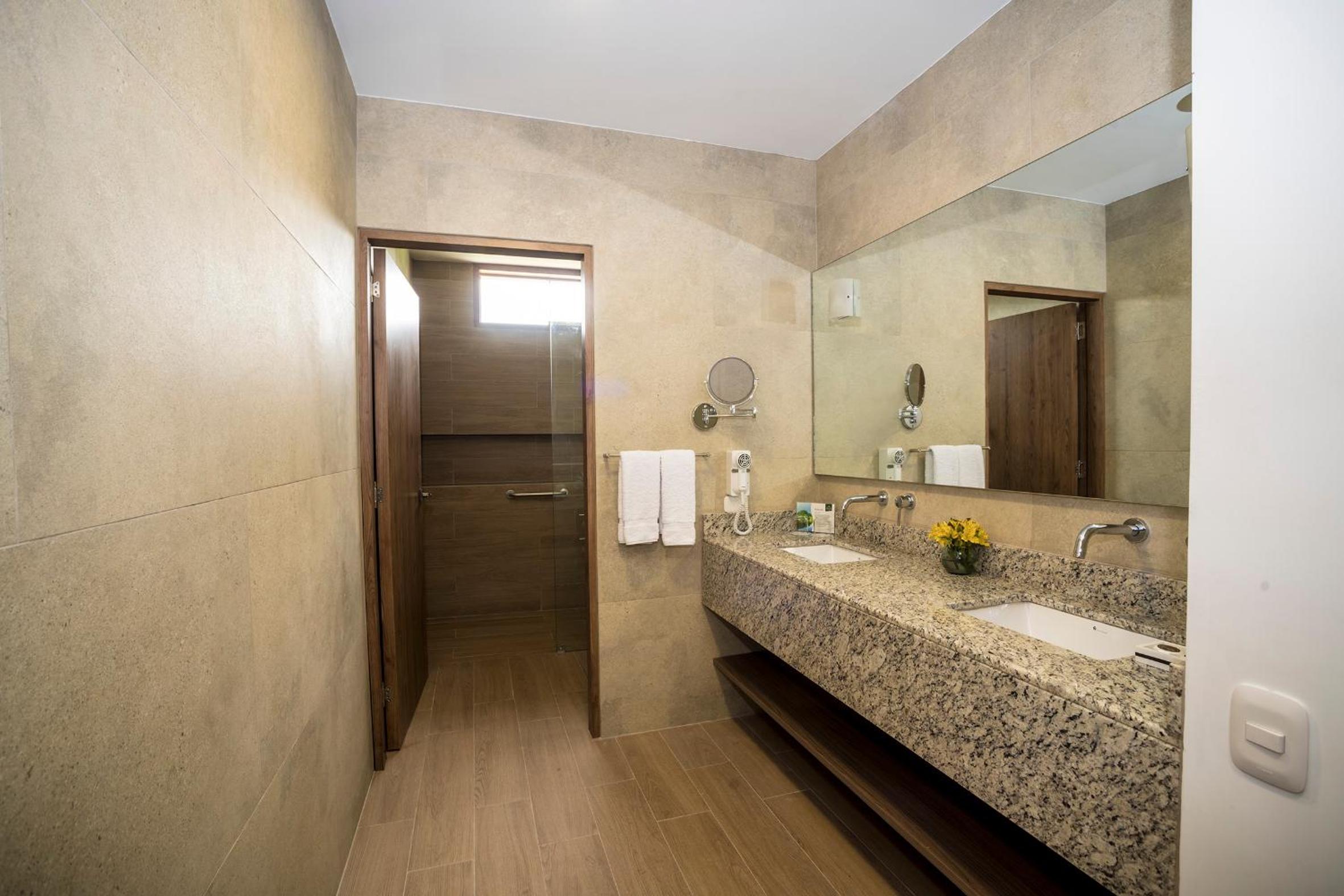 Deluxe Twin Room - Photo 2