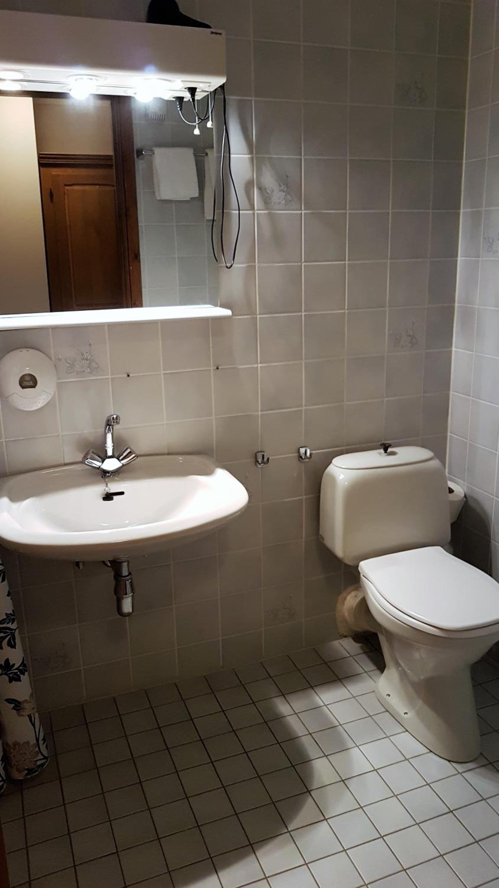 Single Room photo 3