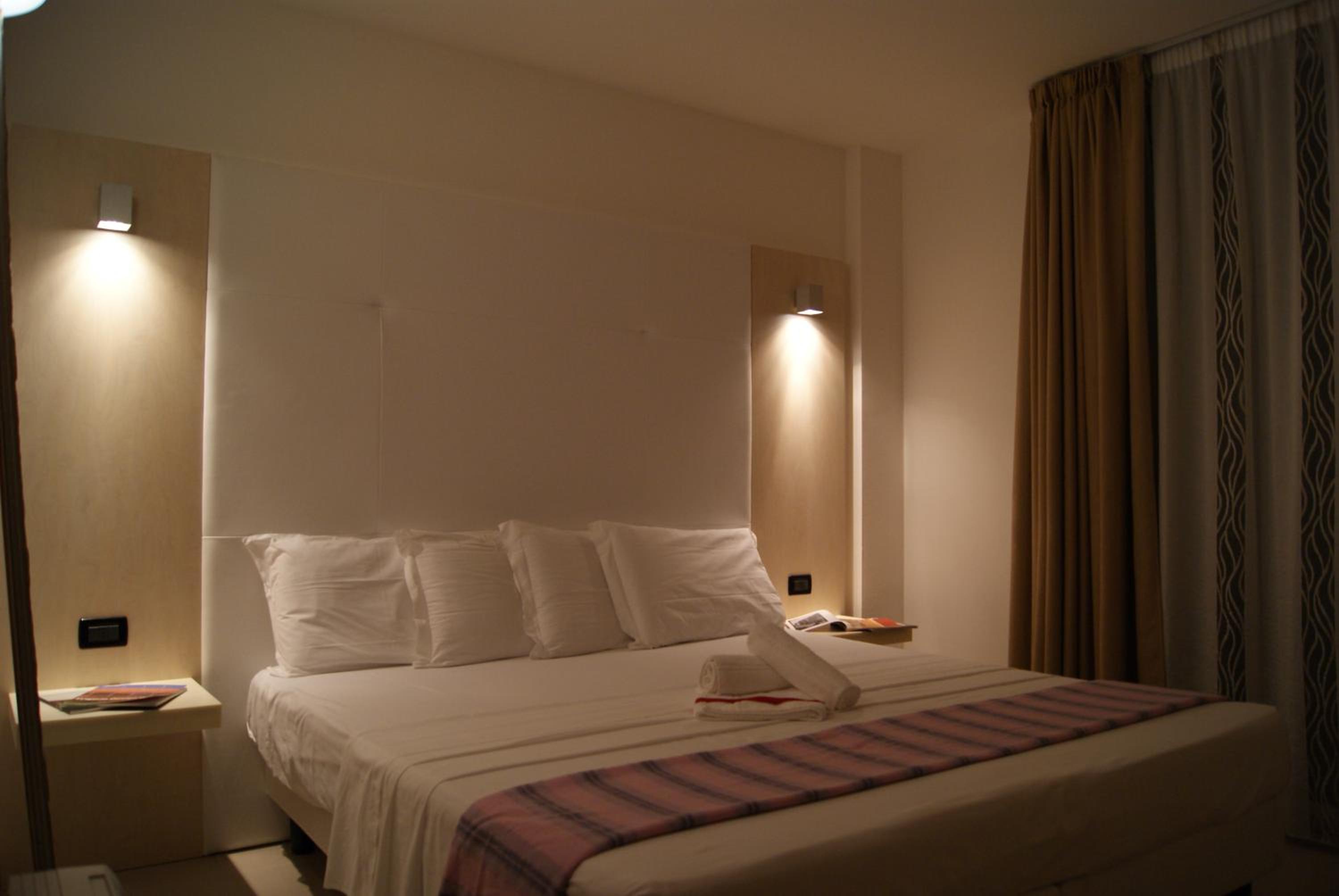 Two-Bedroom Apartment (6 Adults)