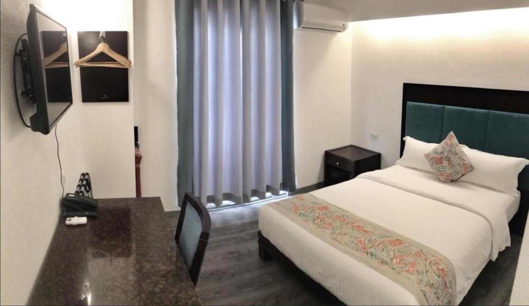 Standard Double Room - Photo 3
