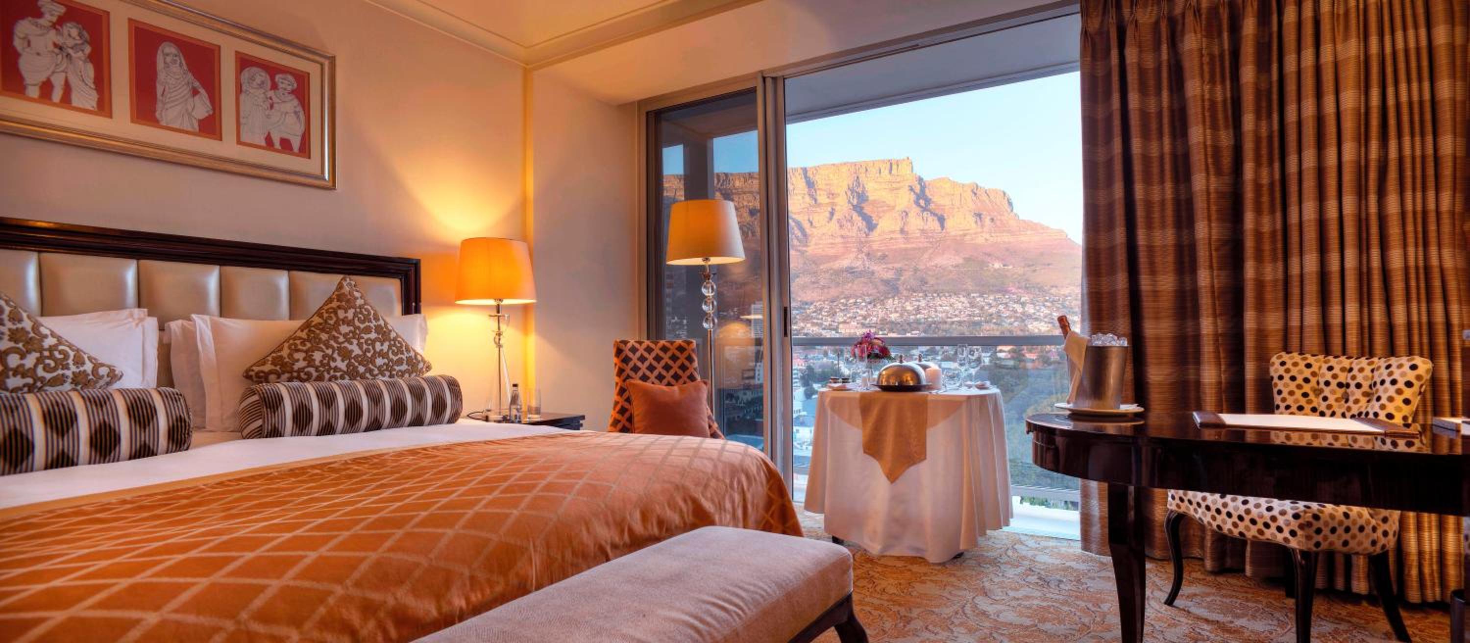 Luxury King Room With Mountain View - Tower Wing