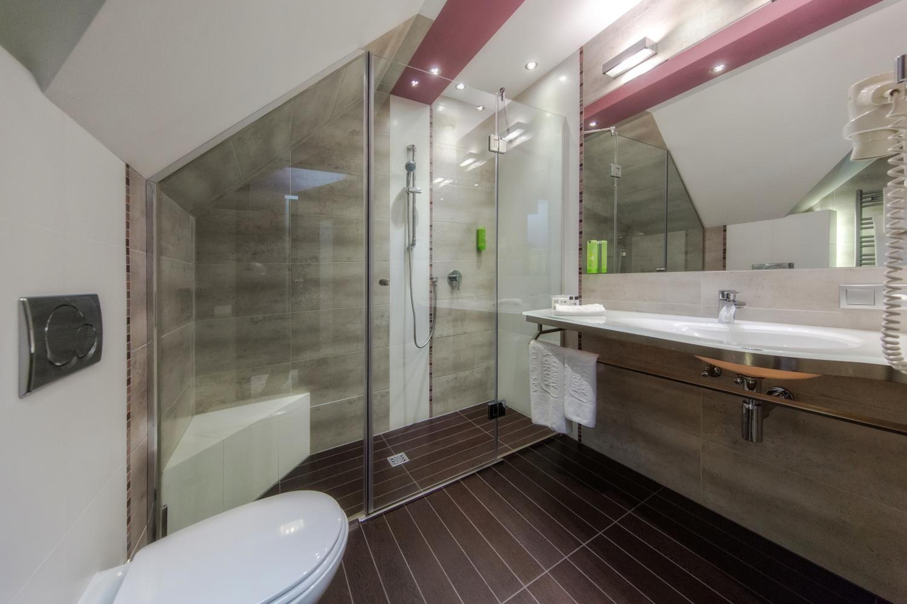 Double or Twin Room photo 3
