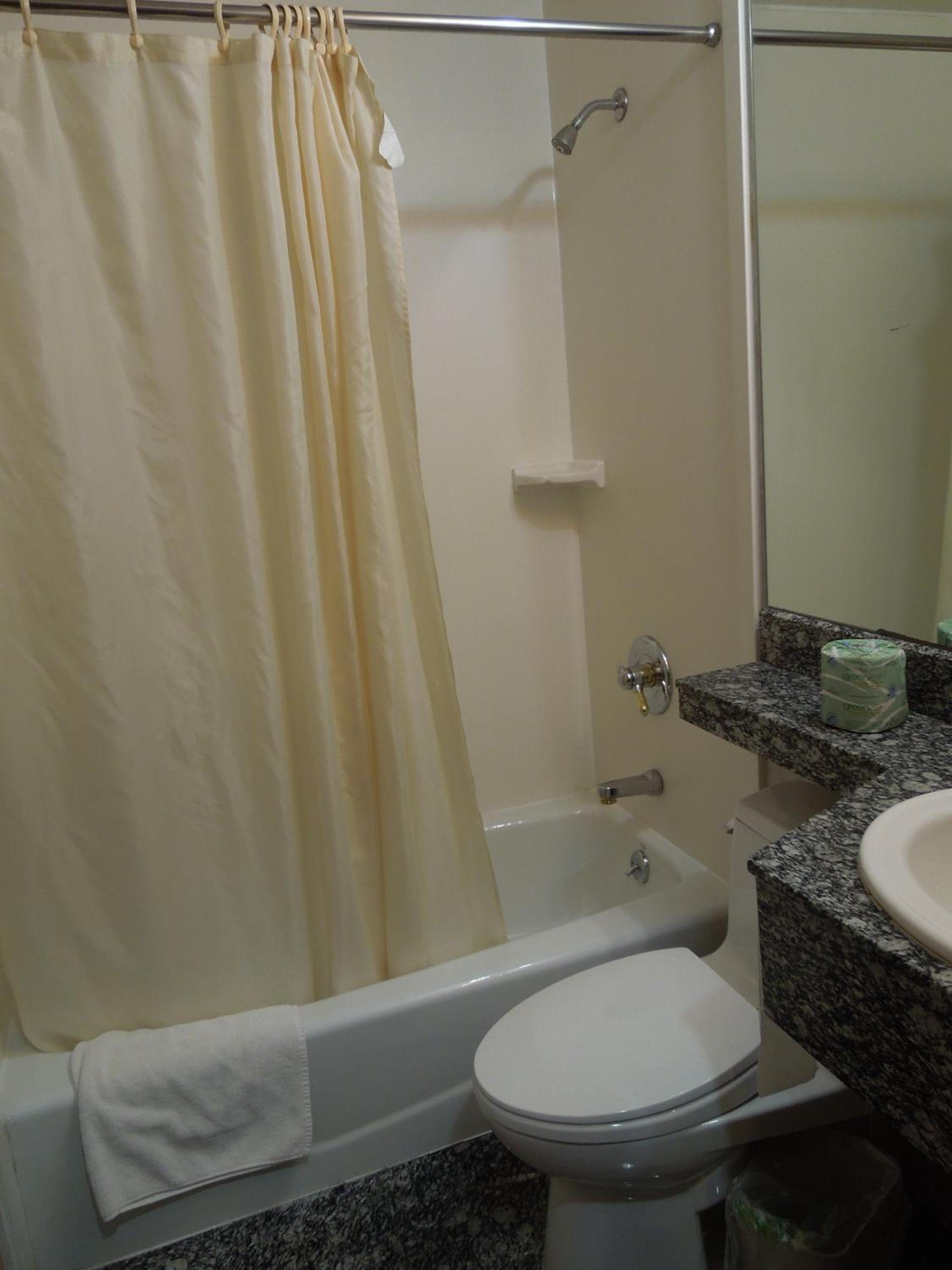 Double Room - Non-Smoking  - Photo 2