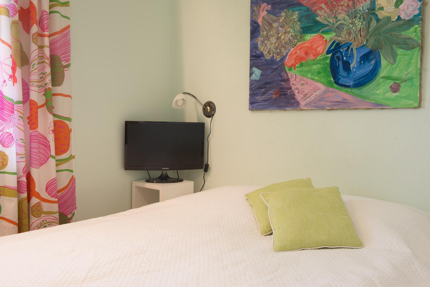 Single Room with Shared Shower