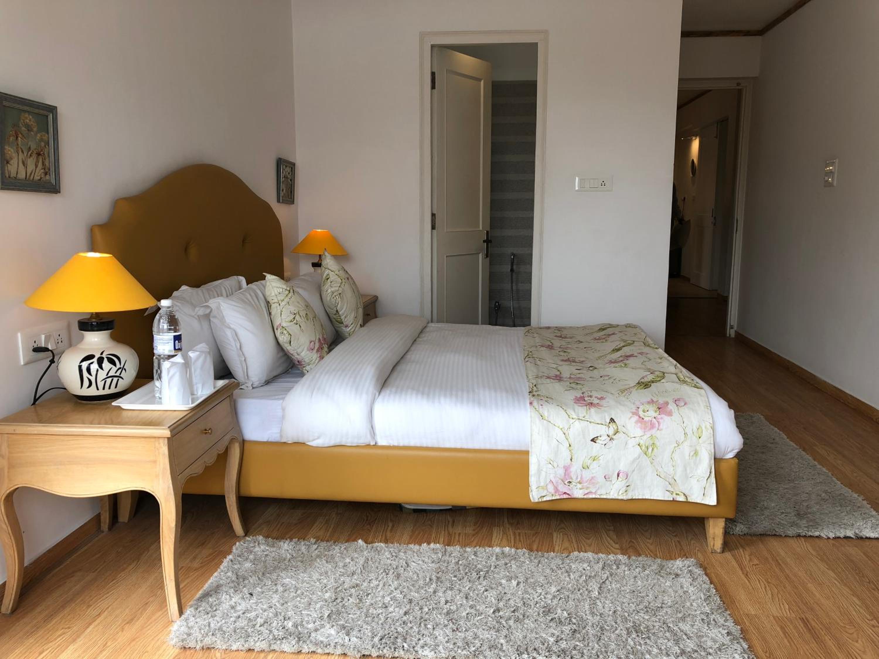 Standard Double Room - Photo 4