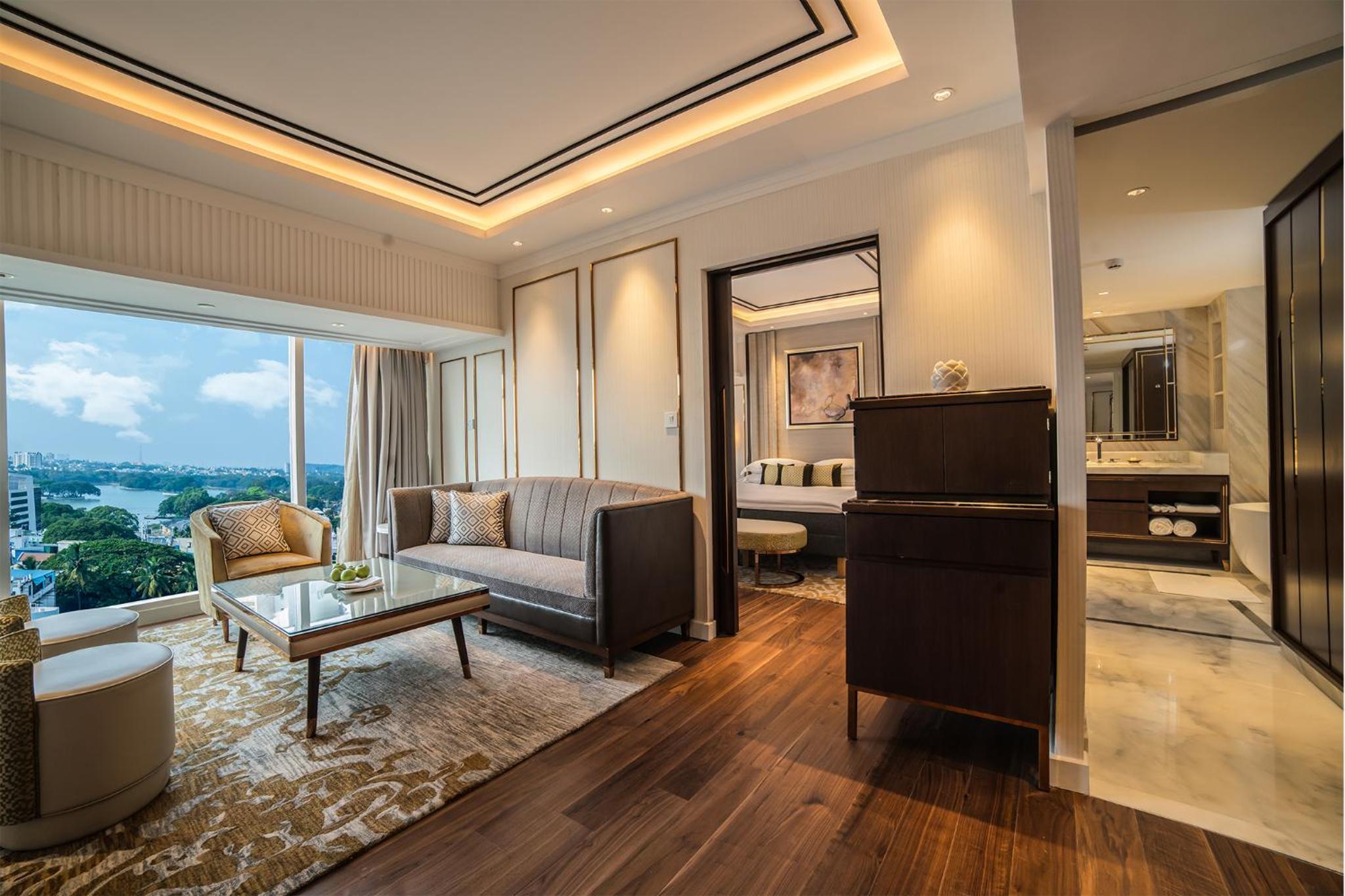 Deluxe Suite - Photo 3