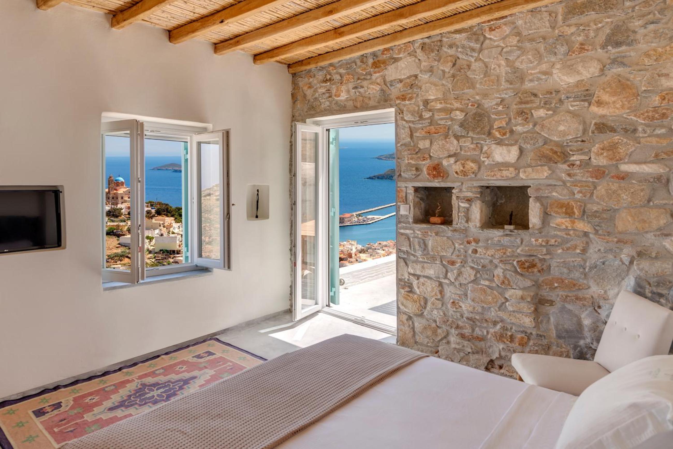 Deluxe Double Room with Islands View photo 1
