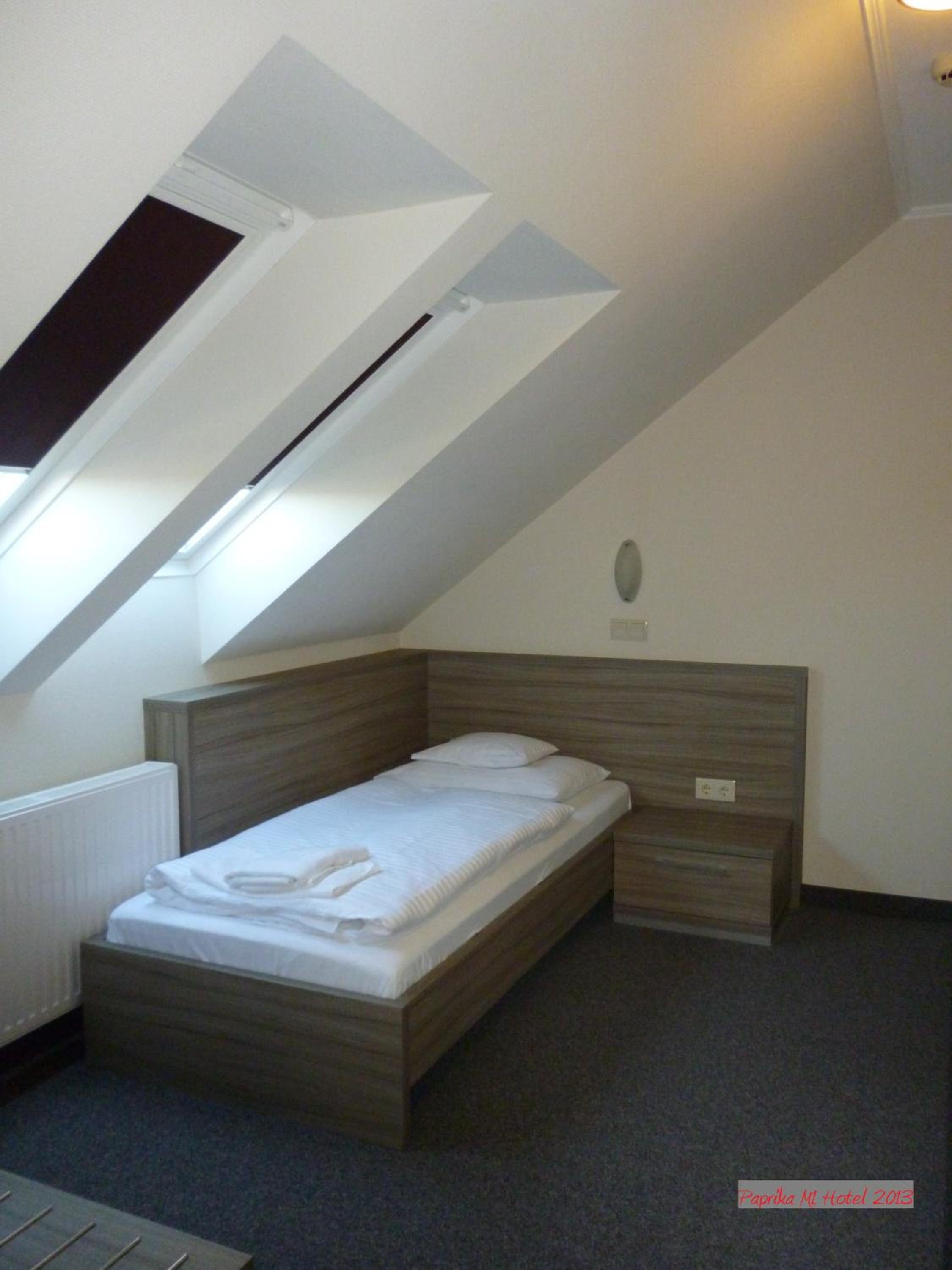Single Room photo 2