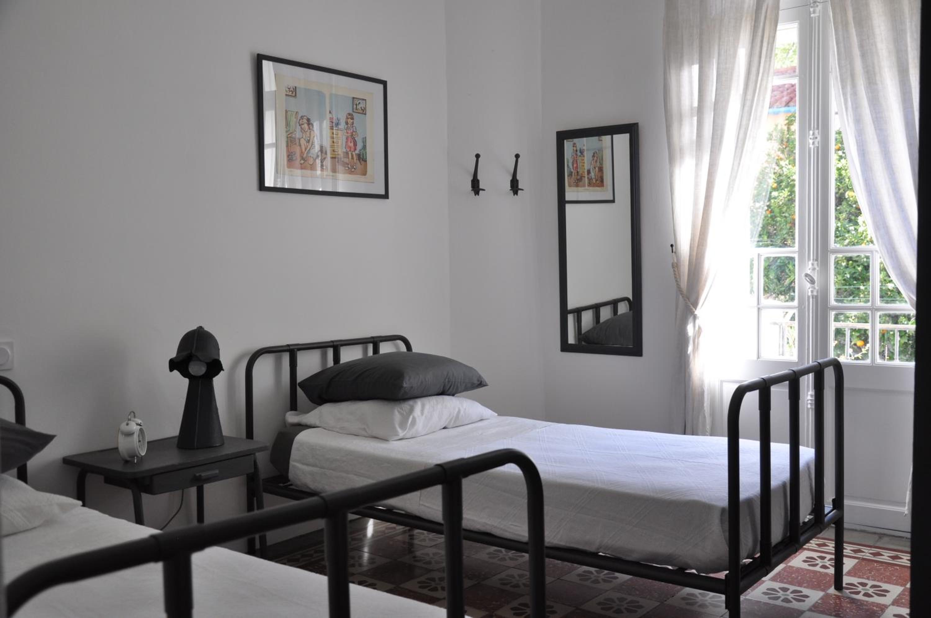 Apartment with Balcony photo 2